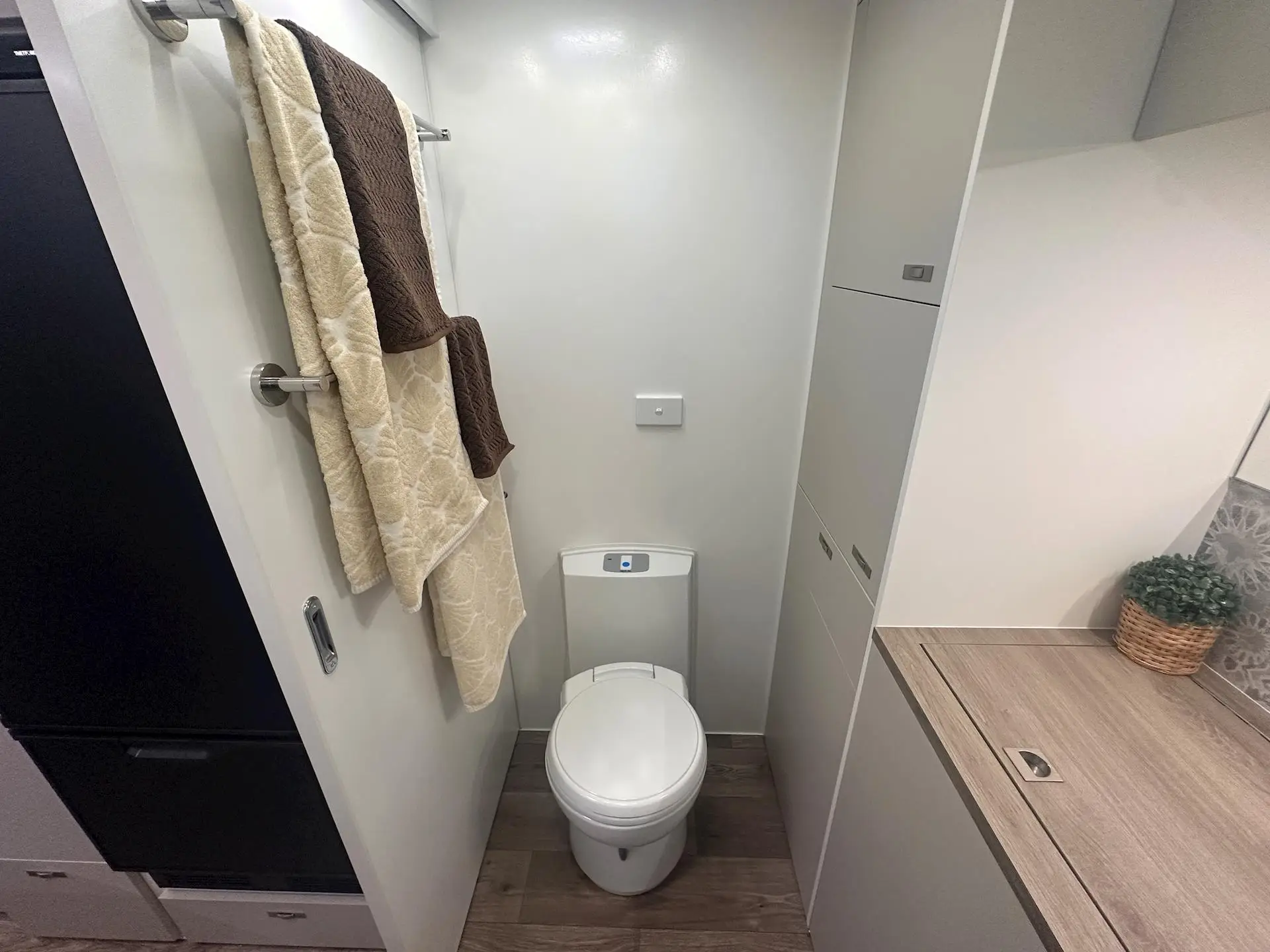NEW 2026 DESIGN RV FORERUNNER 210RD