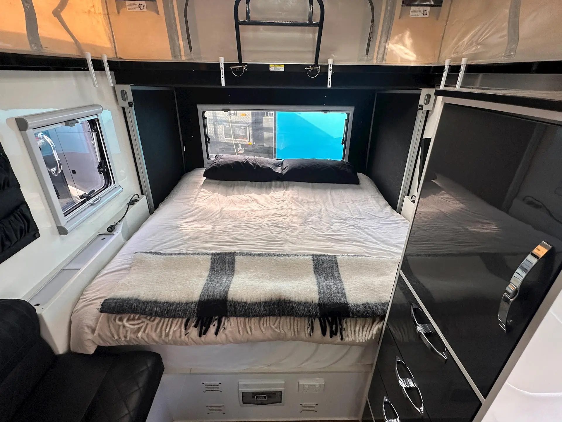 USED 2022 AUSTRACK Tanami 15B
