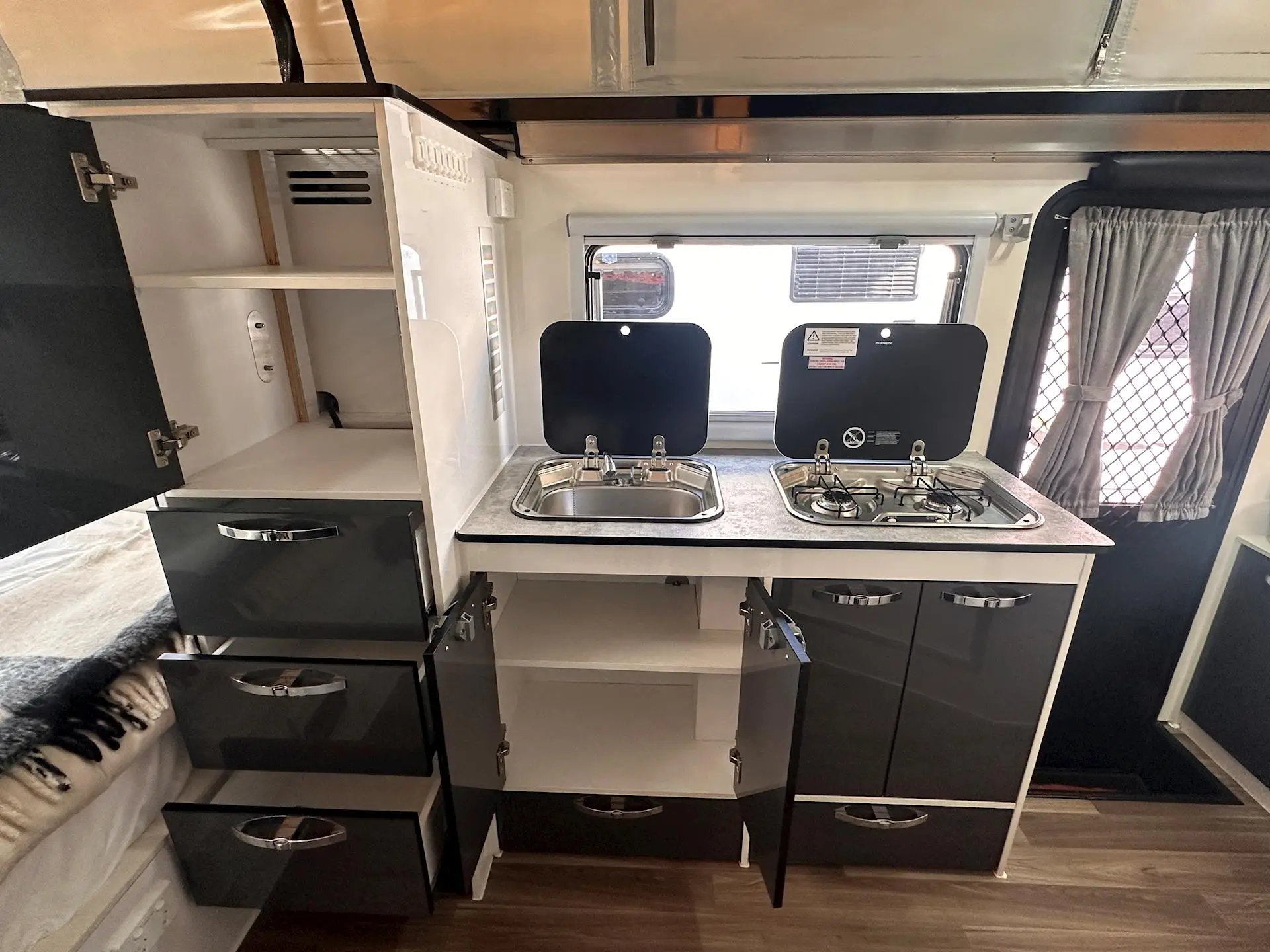 USED 2022 AUSTRACK Tanami 15B