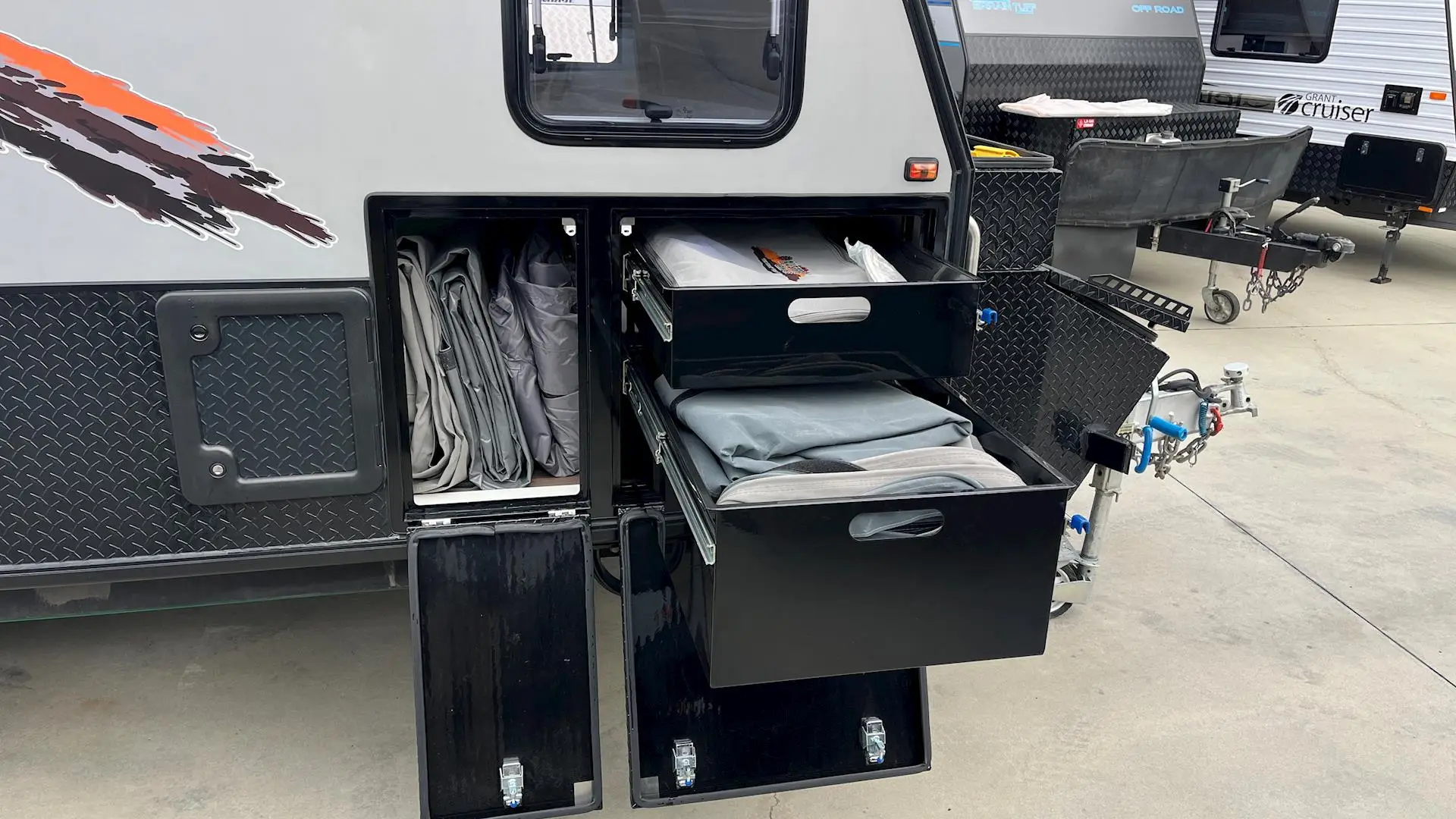 USED 2022 AUSTRACK Tanami 15B