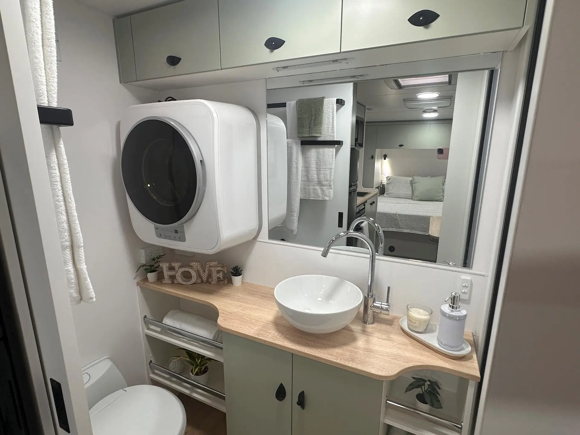 NEW 2026 VISCOUNT V1 COMPACT