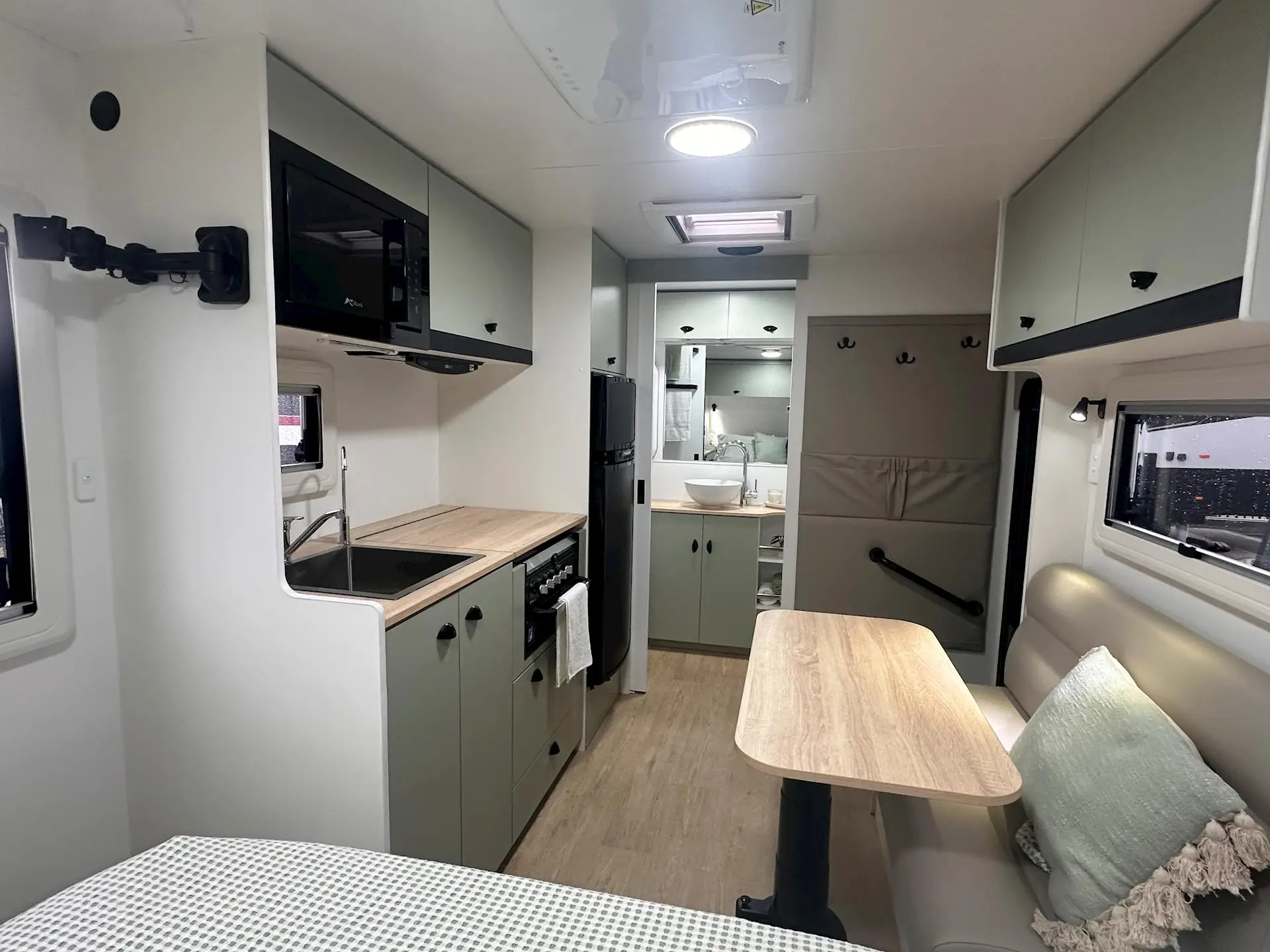 NEW 2026 VISCOUNT V1 COMPACT