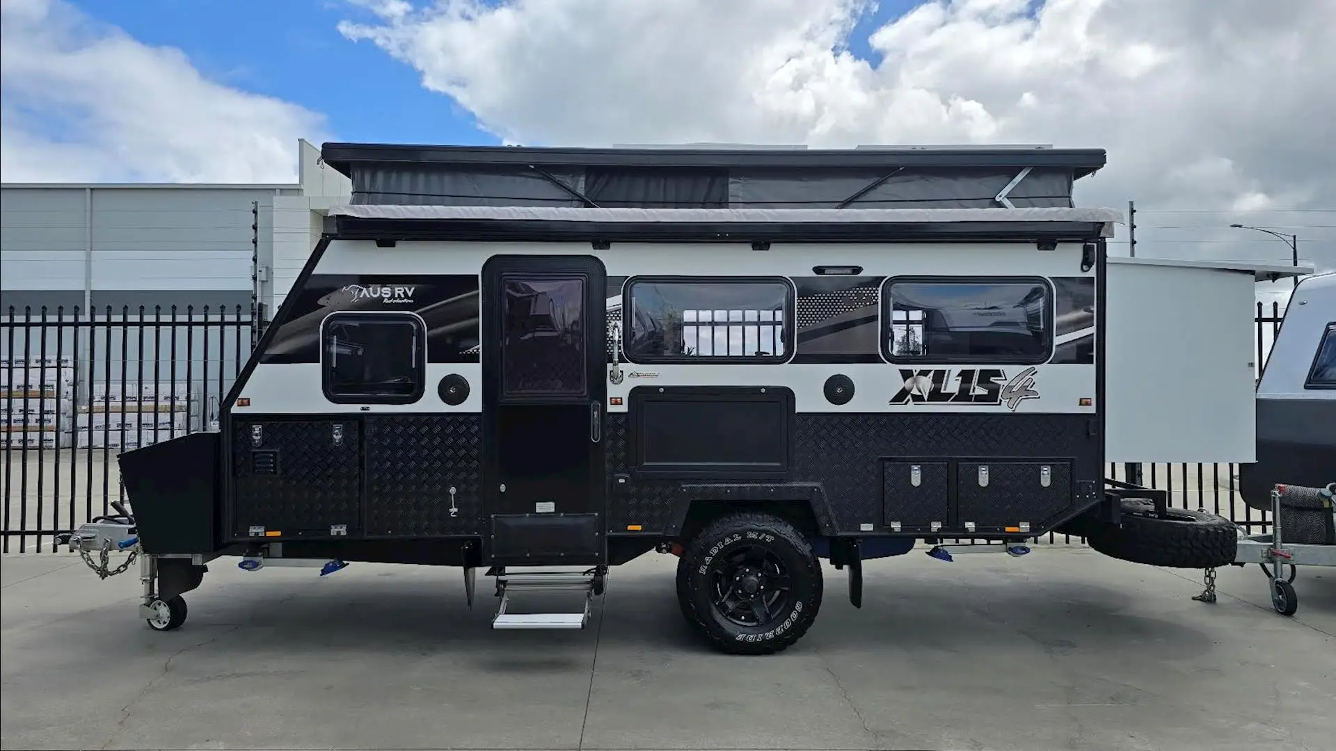 USED 2022 AUSRV XL15-4