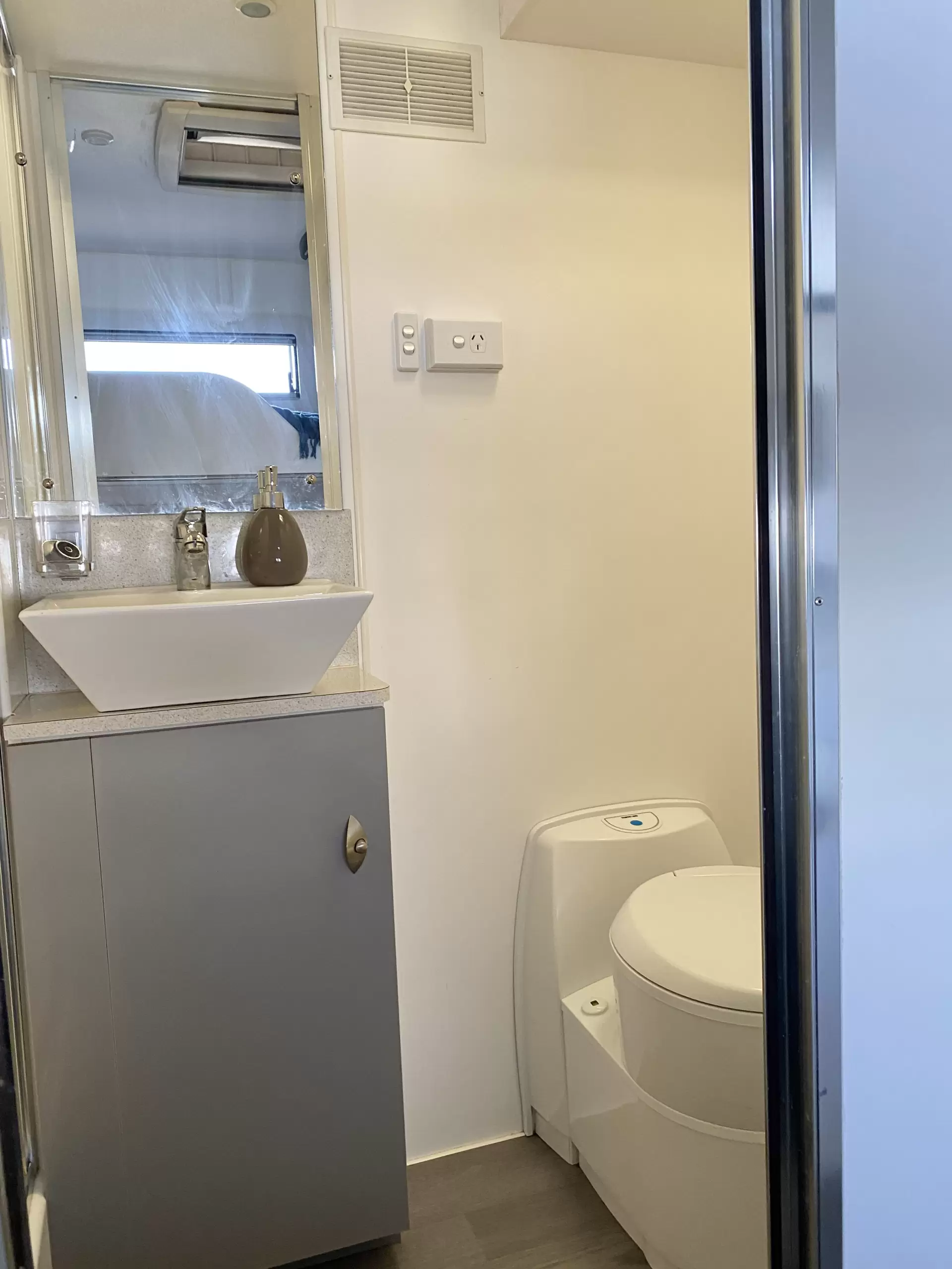 Caravan Image