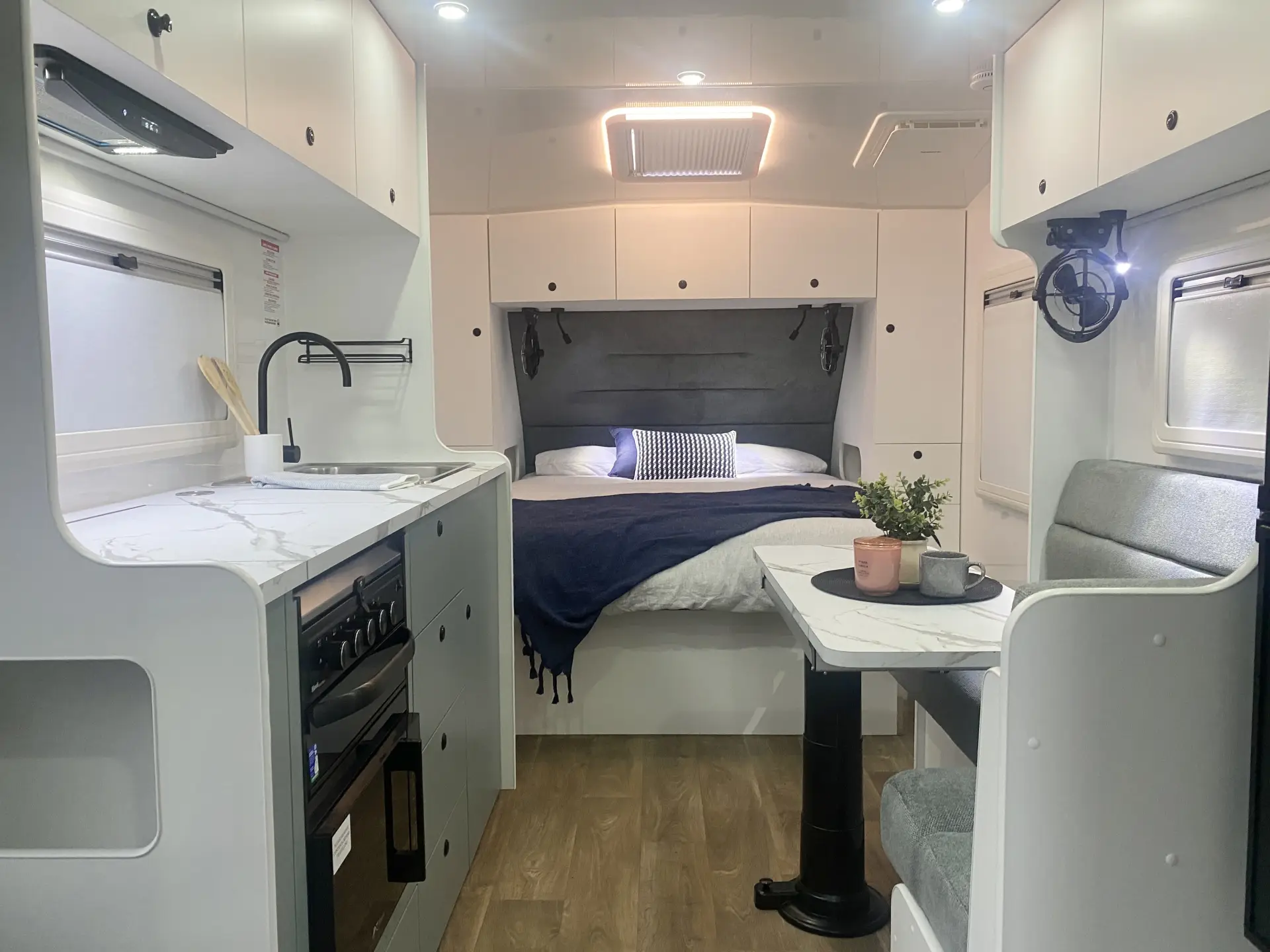18 Series SuperX Caravan