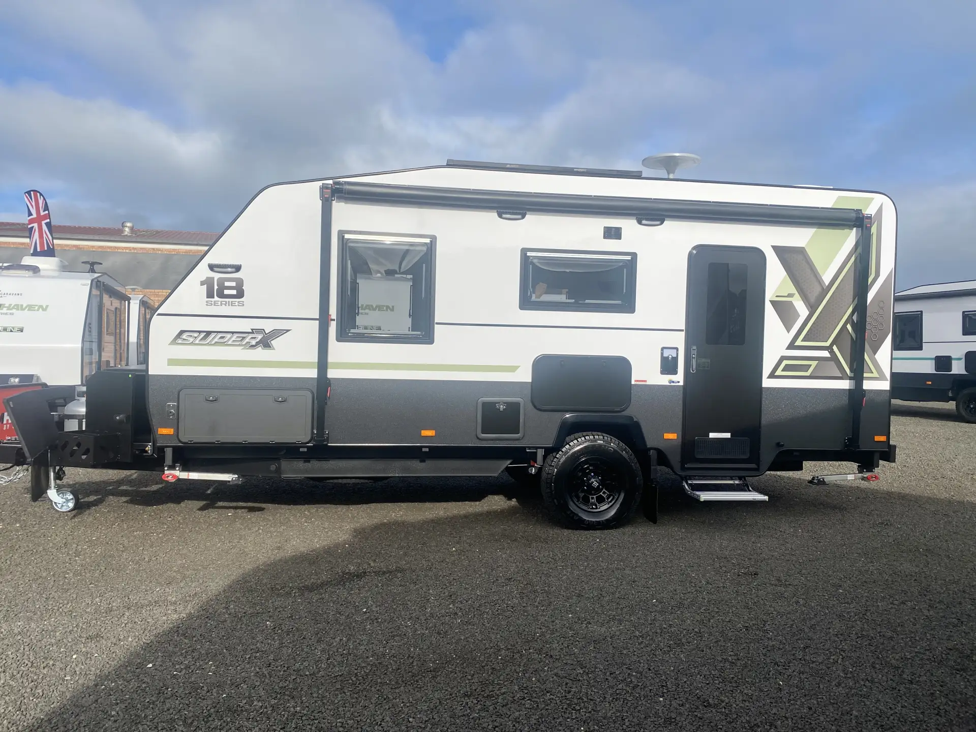 18 Series SuperX Caravan