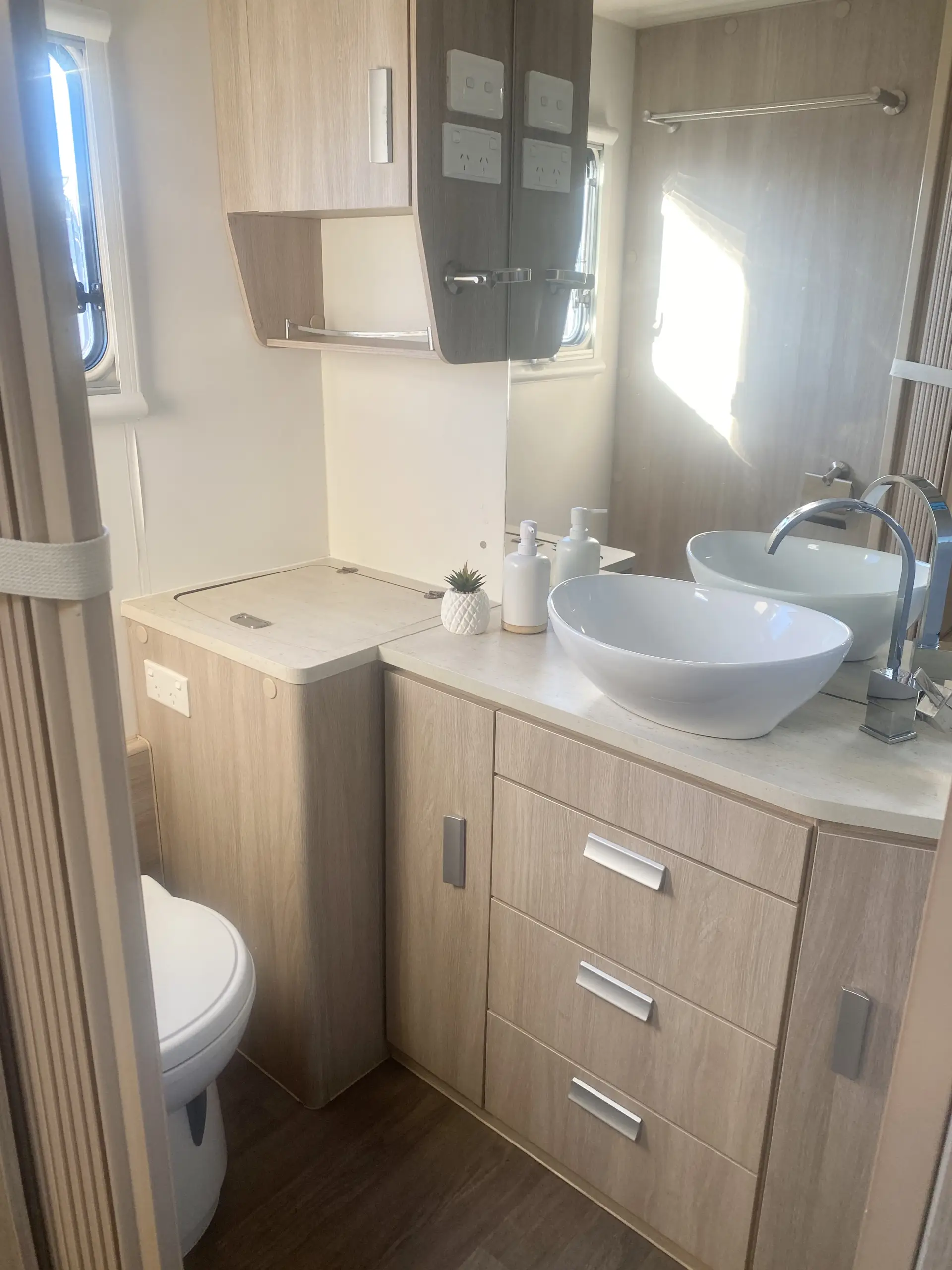 Jayco Starcraft Outback