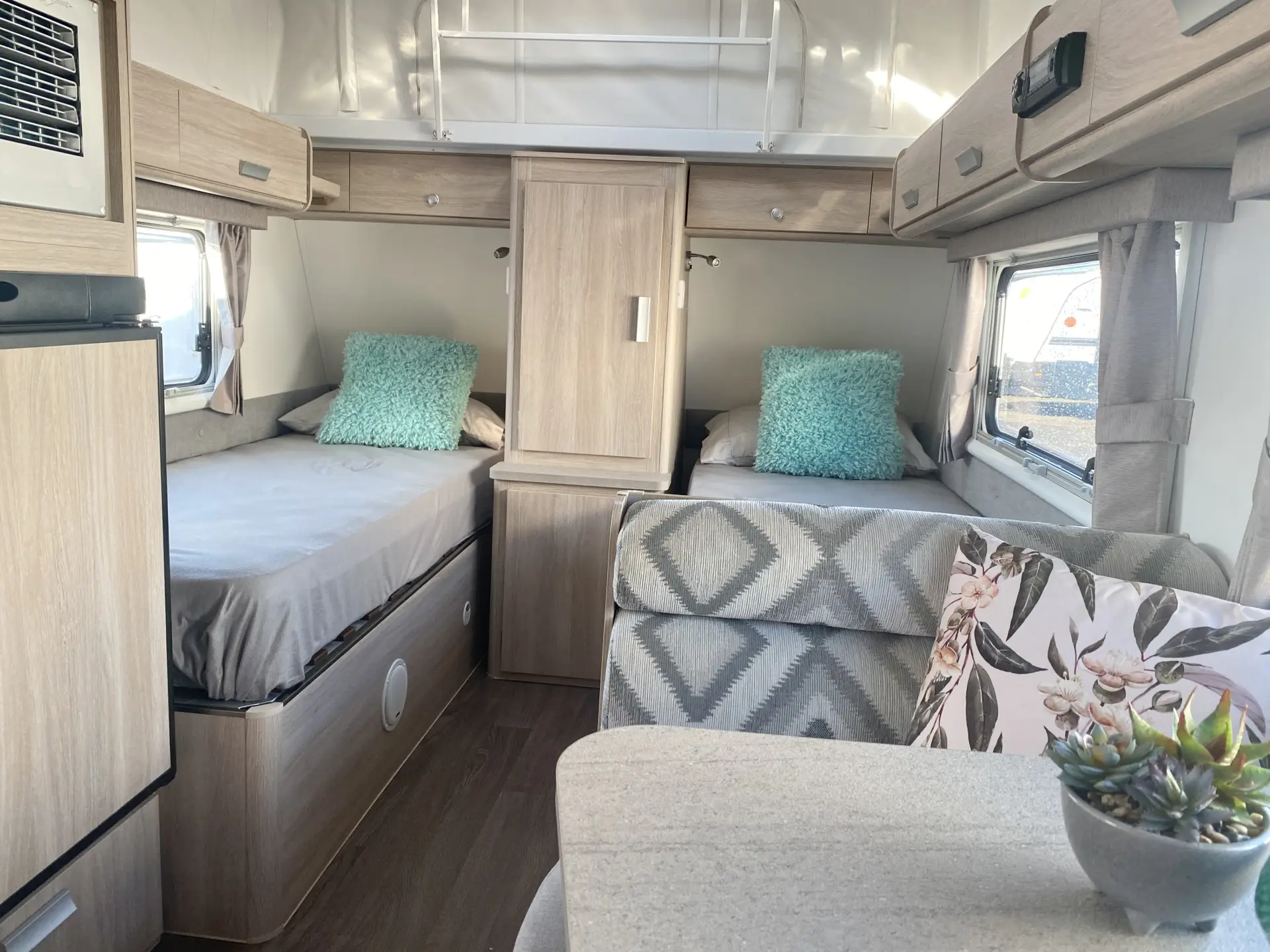 Jayco Starcraft