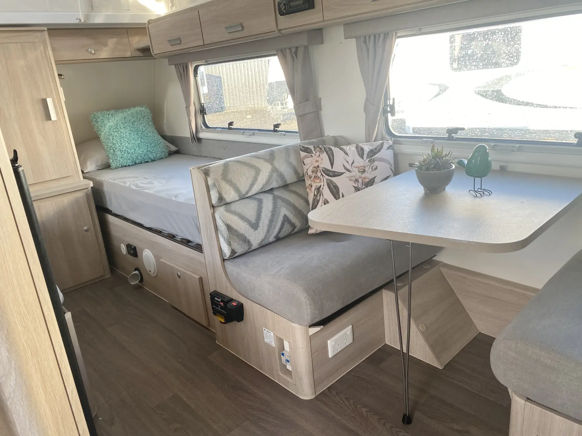 Jayco Starcraft