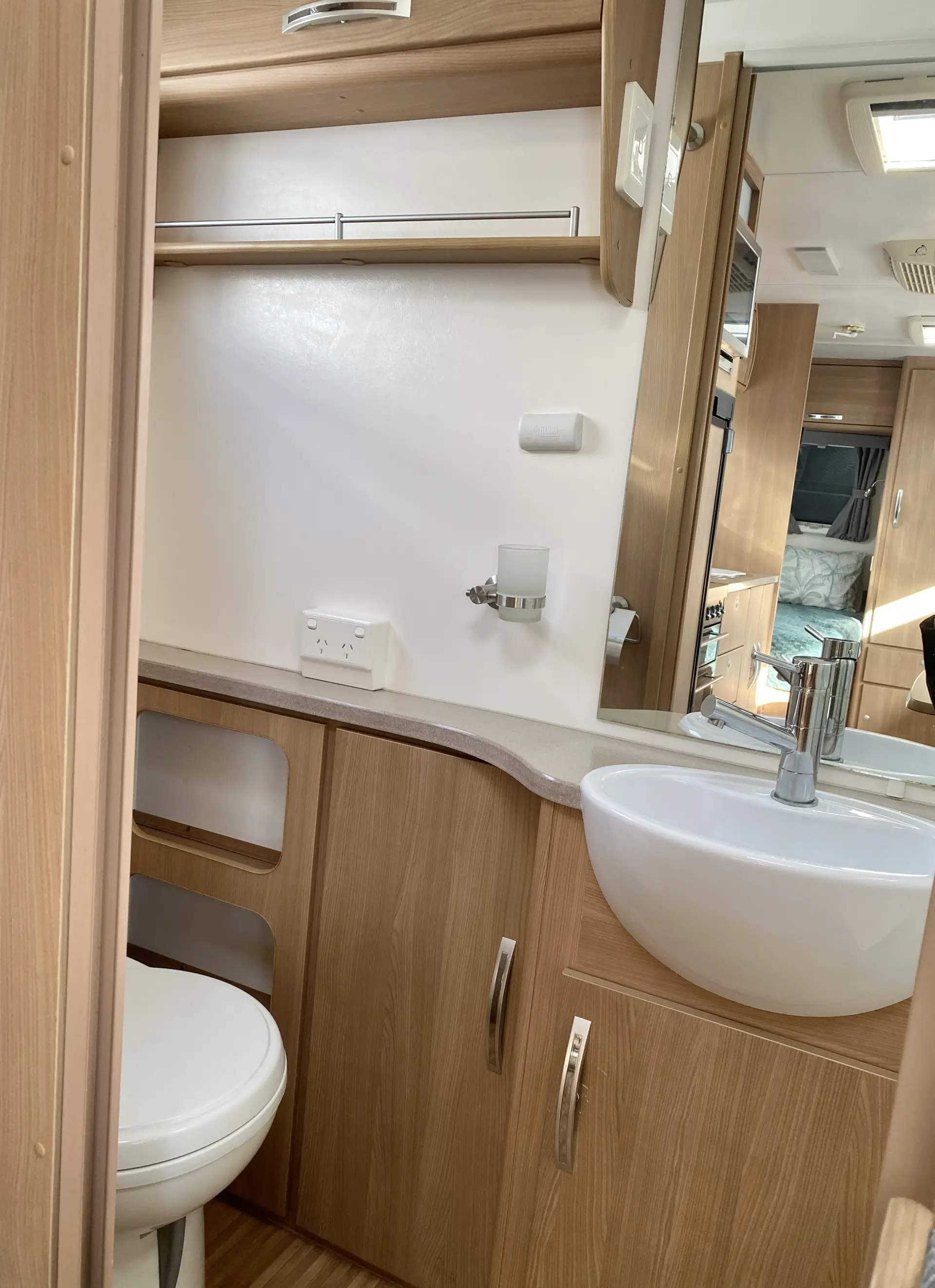 Caravan Image