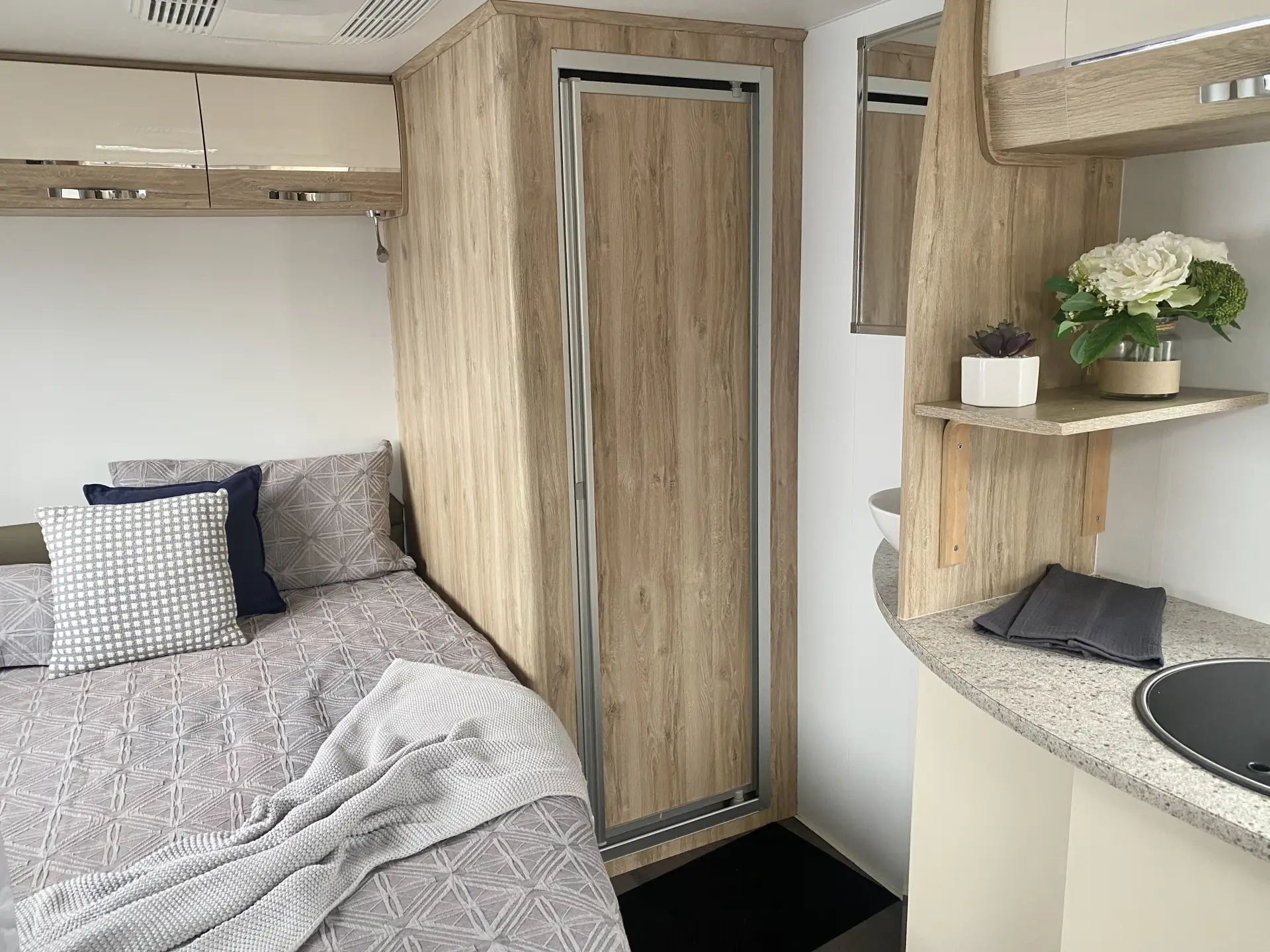 Caravan Image