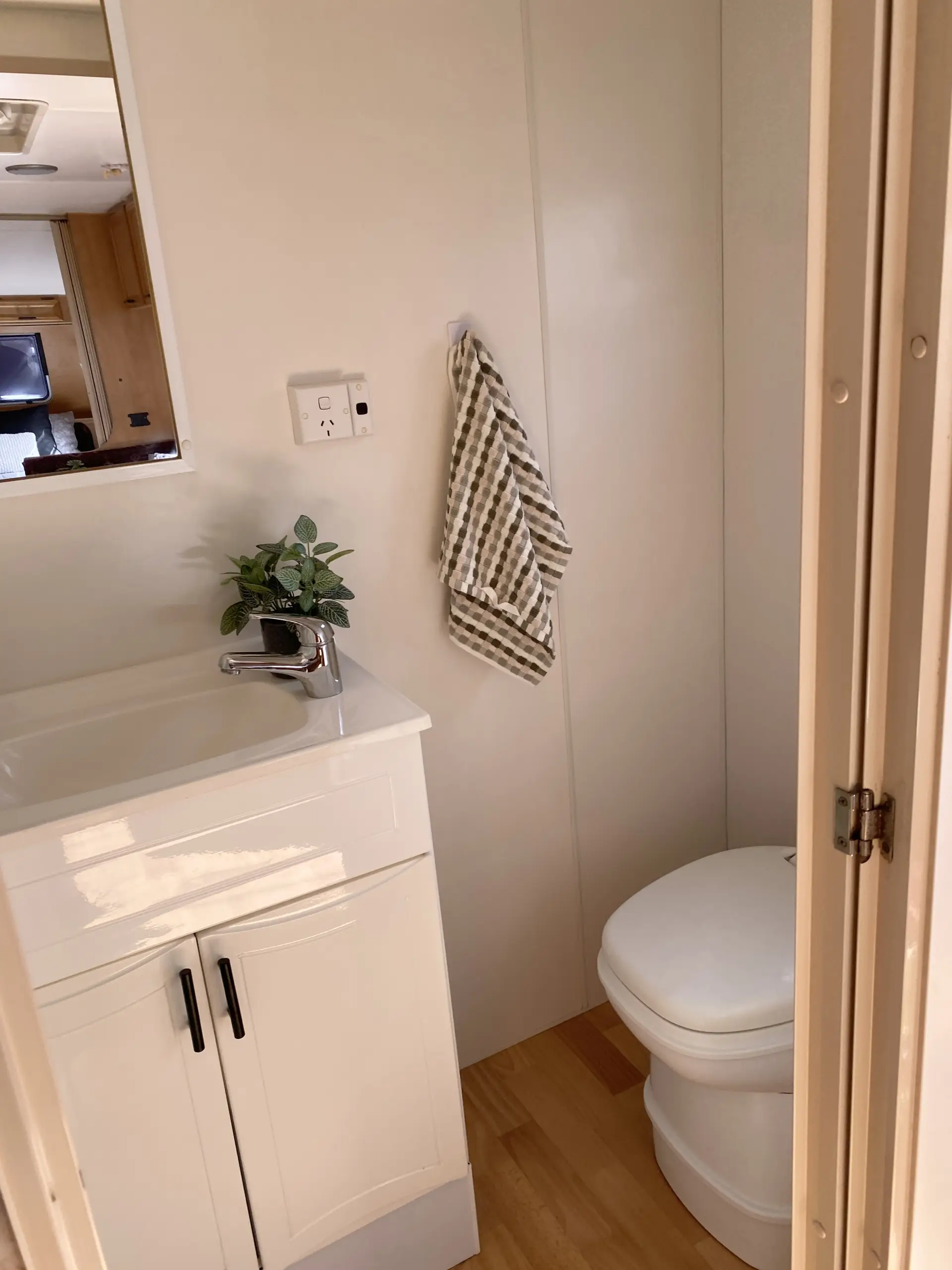 Caravan Image