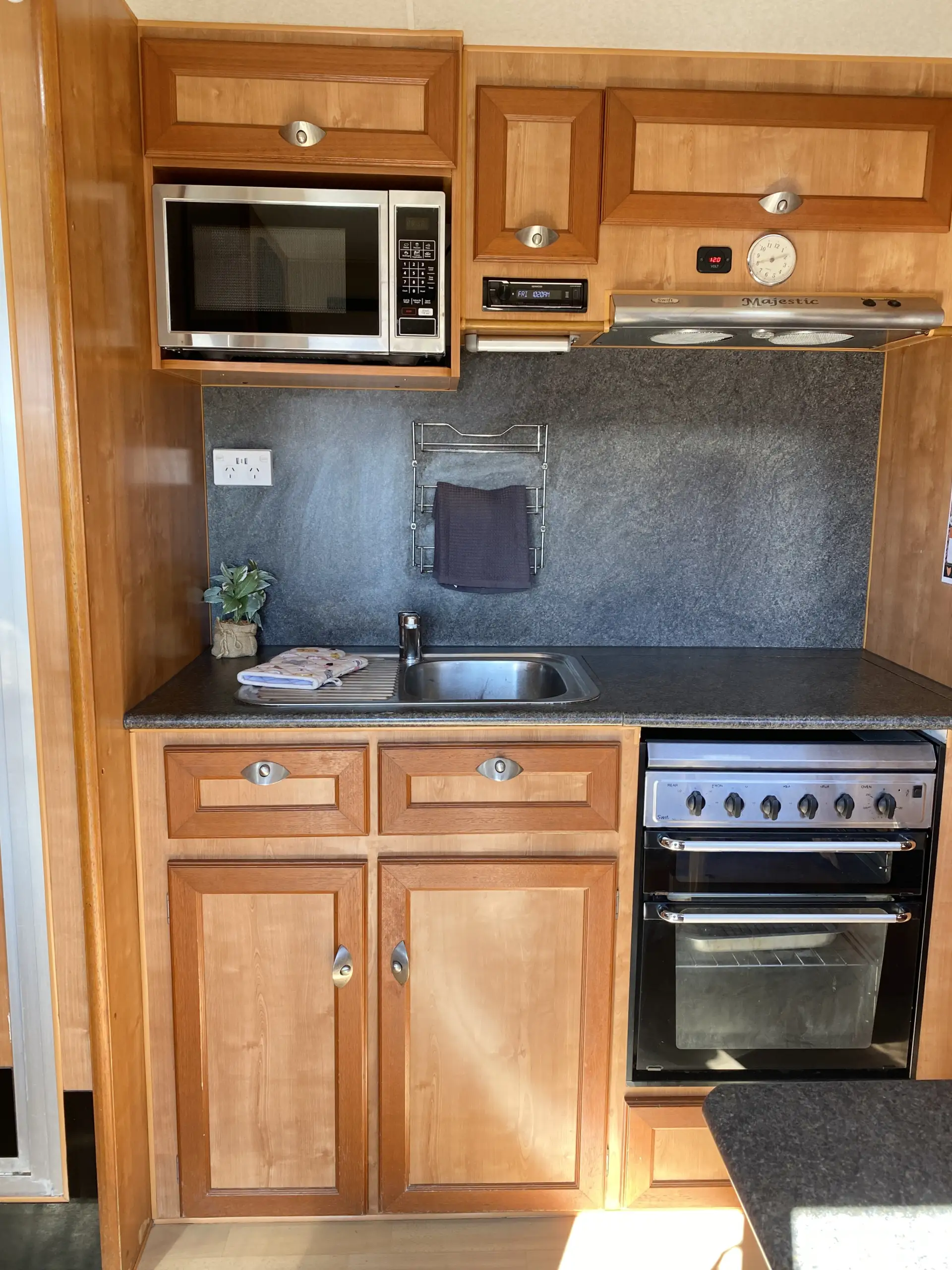 Caravan Image