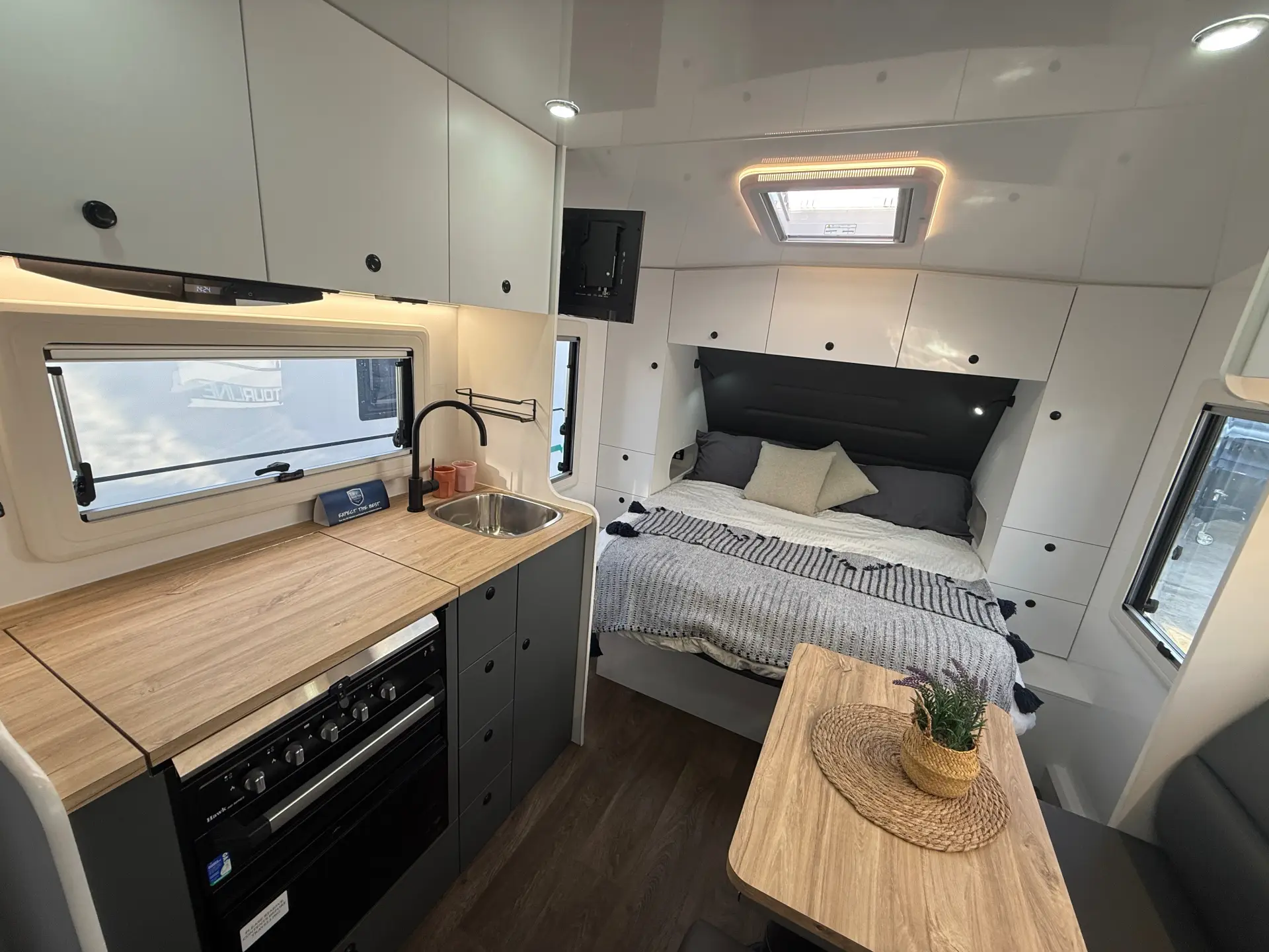 15 Series Tourline Caravan