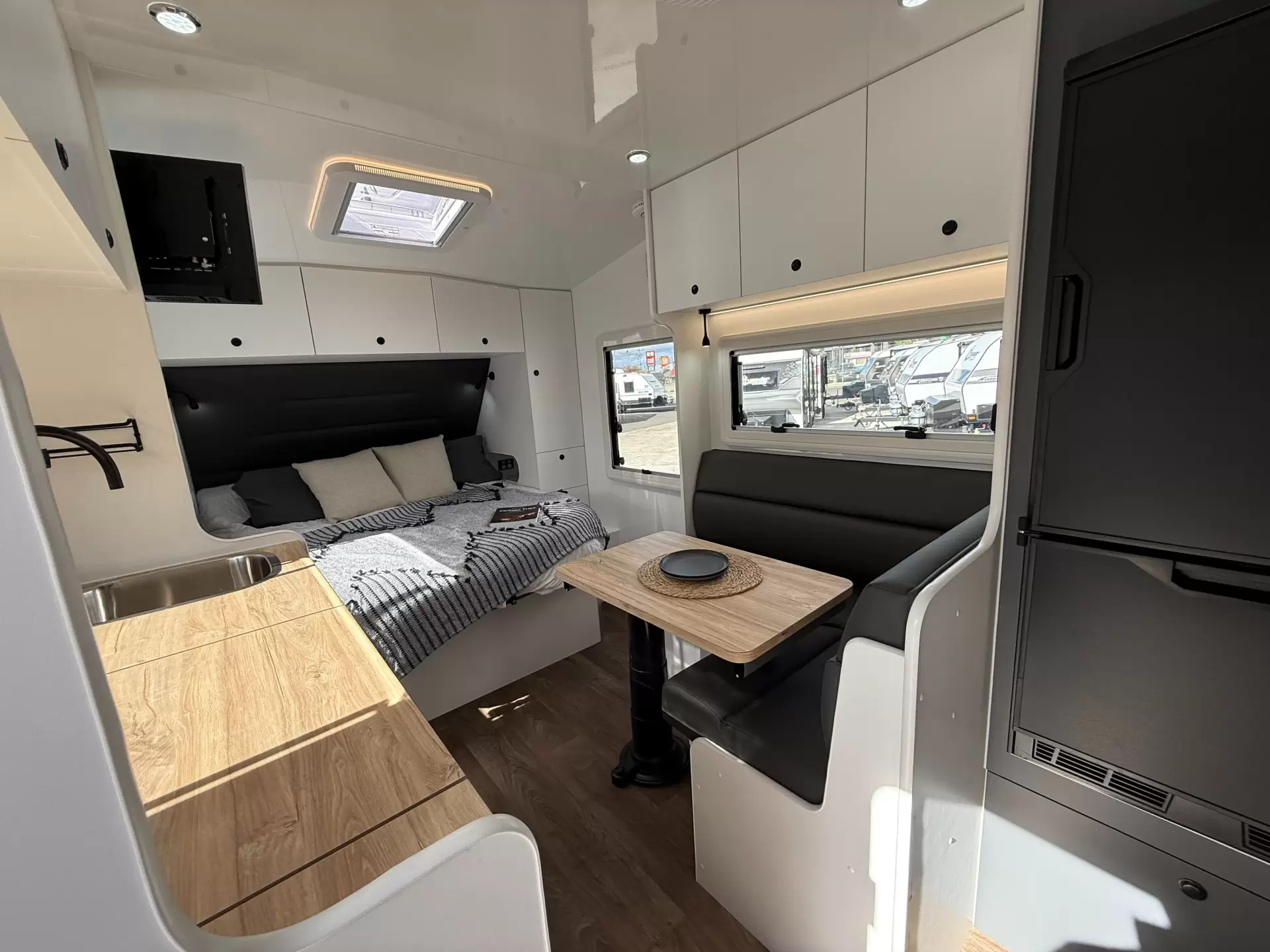 15 Series Tourline Caravan