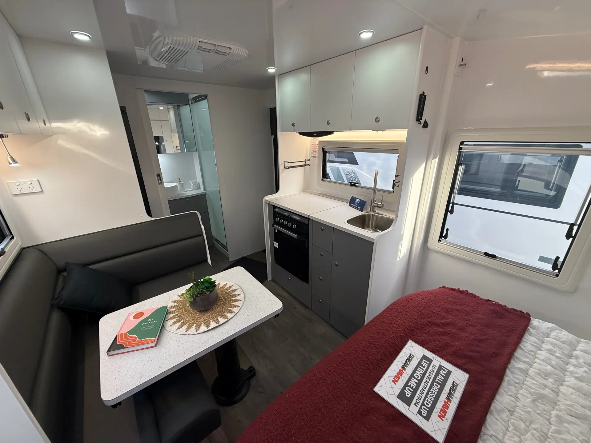 15 Series Tourline Caravan