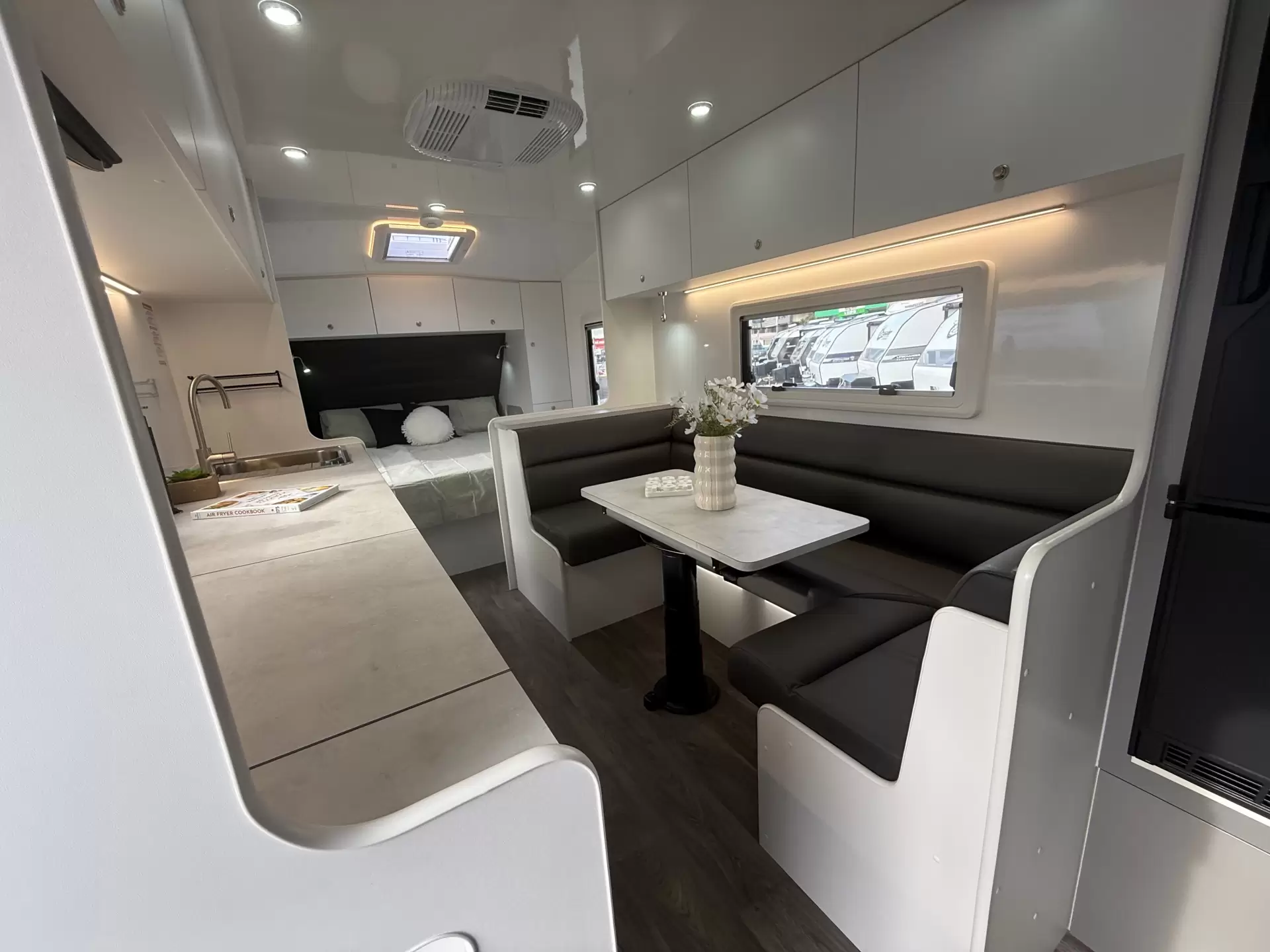 20 Series Tourline Caravan