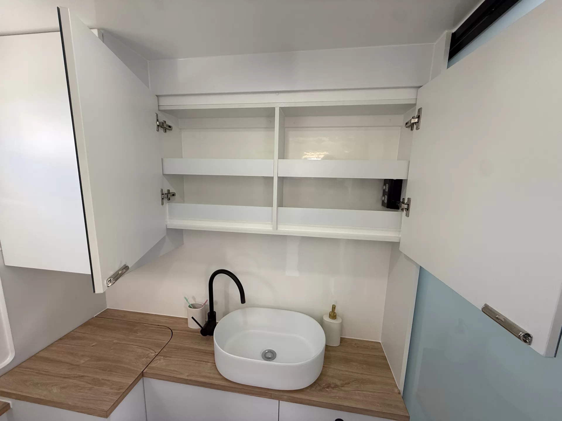 19 Series SuperX Caravan