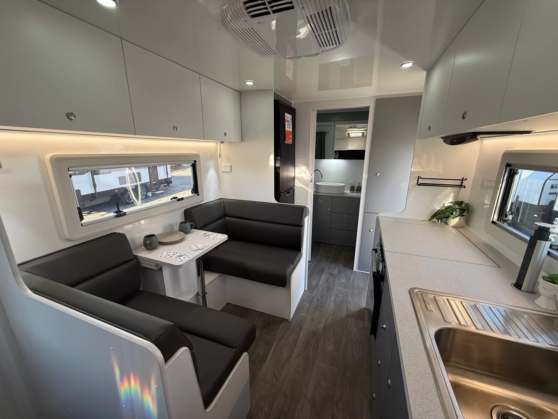 18 Series SuperX Caravan