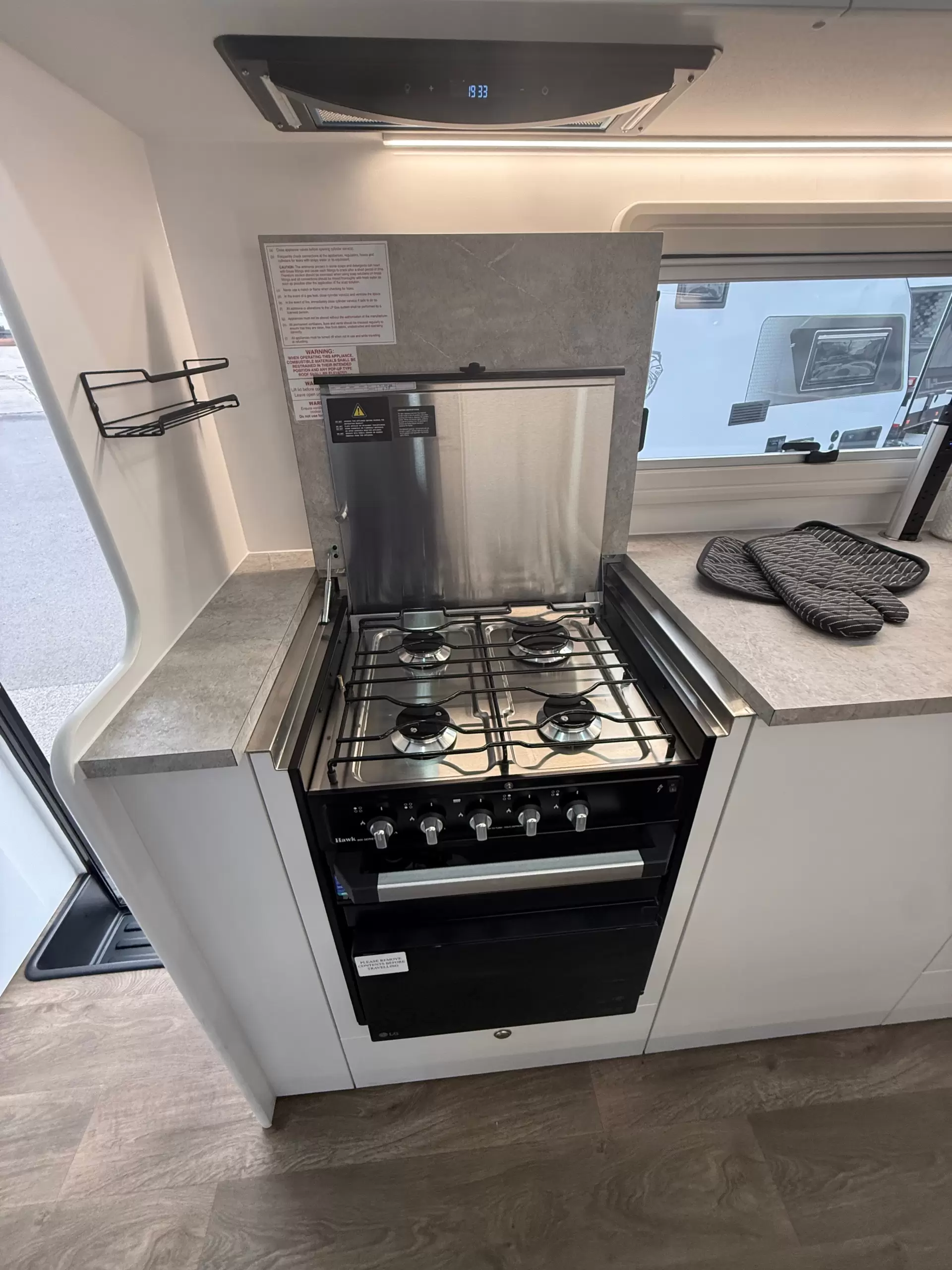 20 Series SuperX Caravan