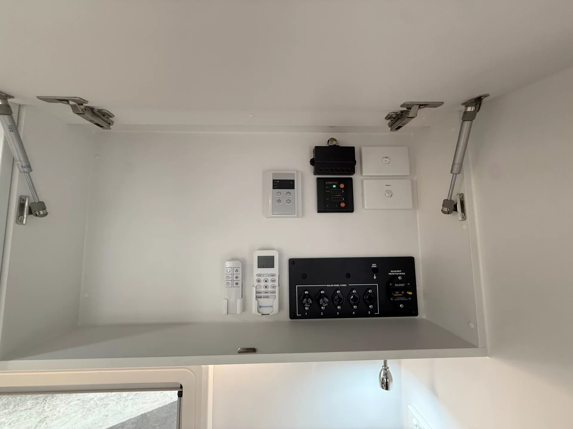 20 Series SuperX Caravan