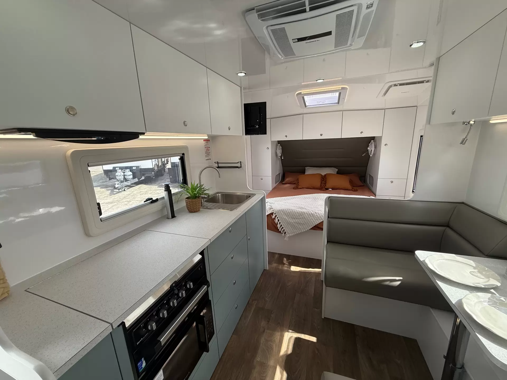 19 Series Super X Caravan