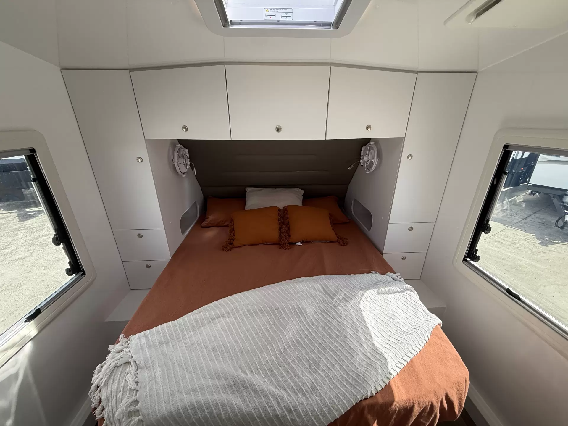 19 Series Super X Caravan