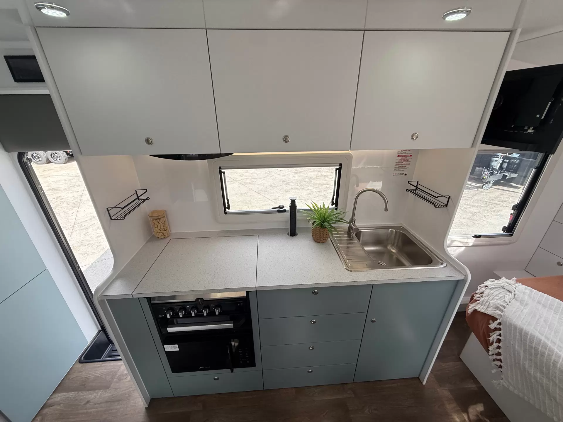 19 Series Super X Caravan