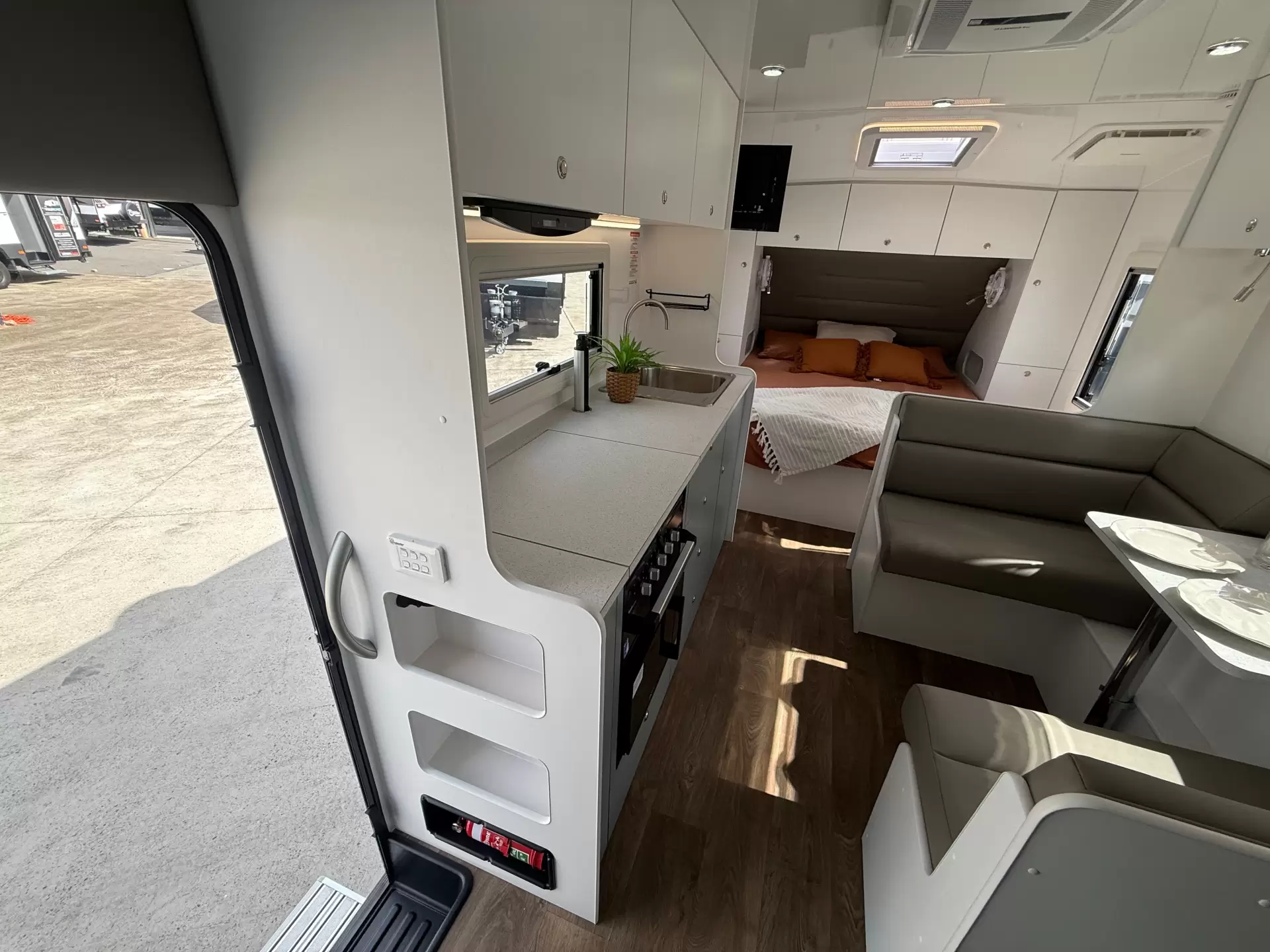 19 Series Super X Caravan