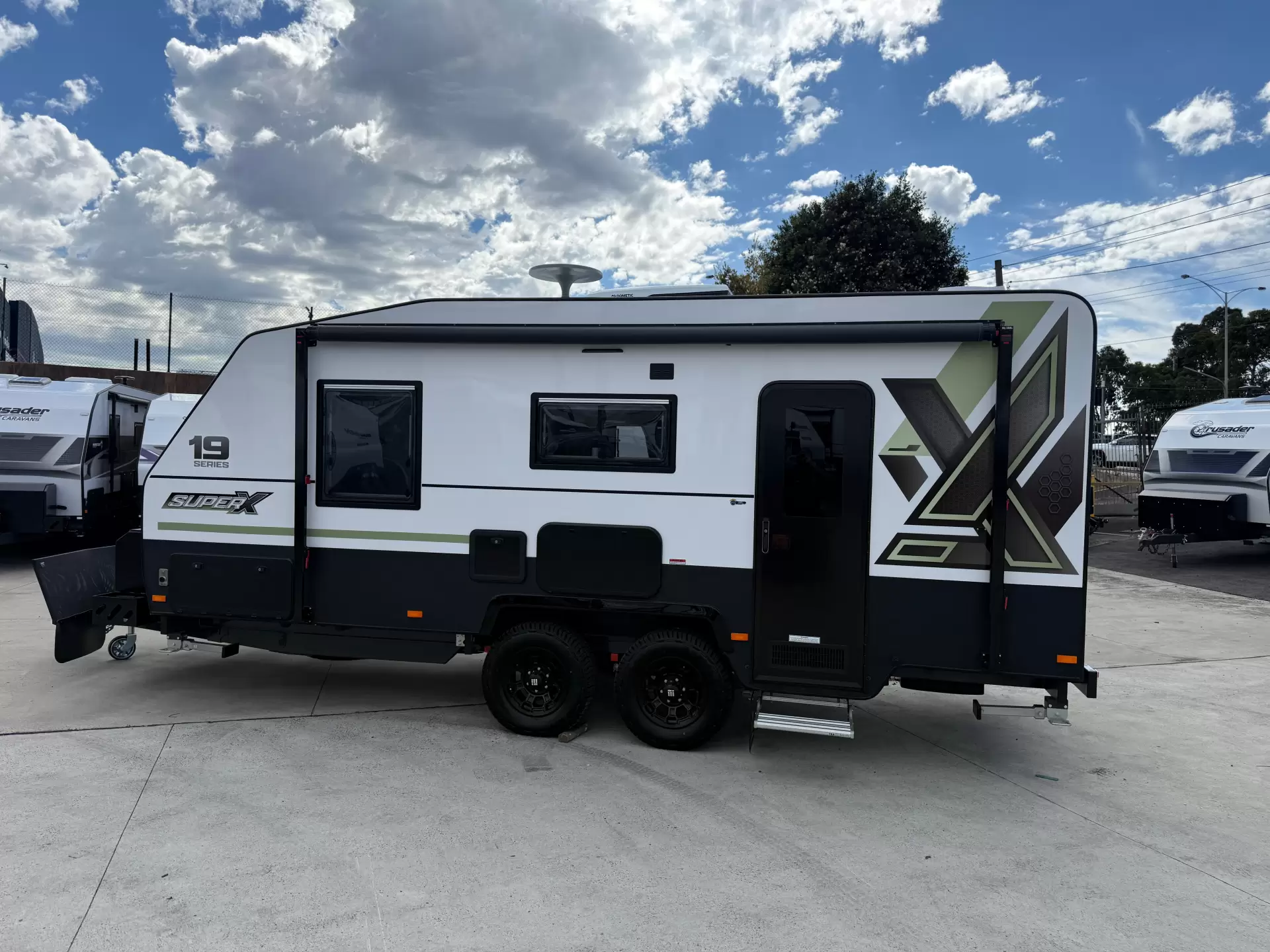 19 Series Super X Caravan