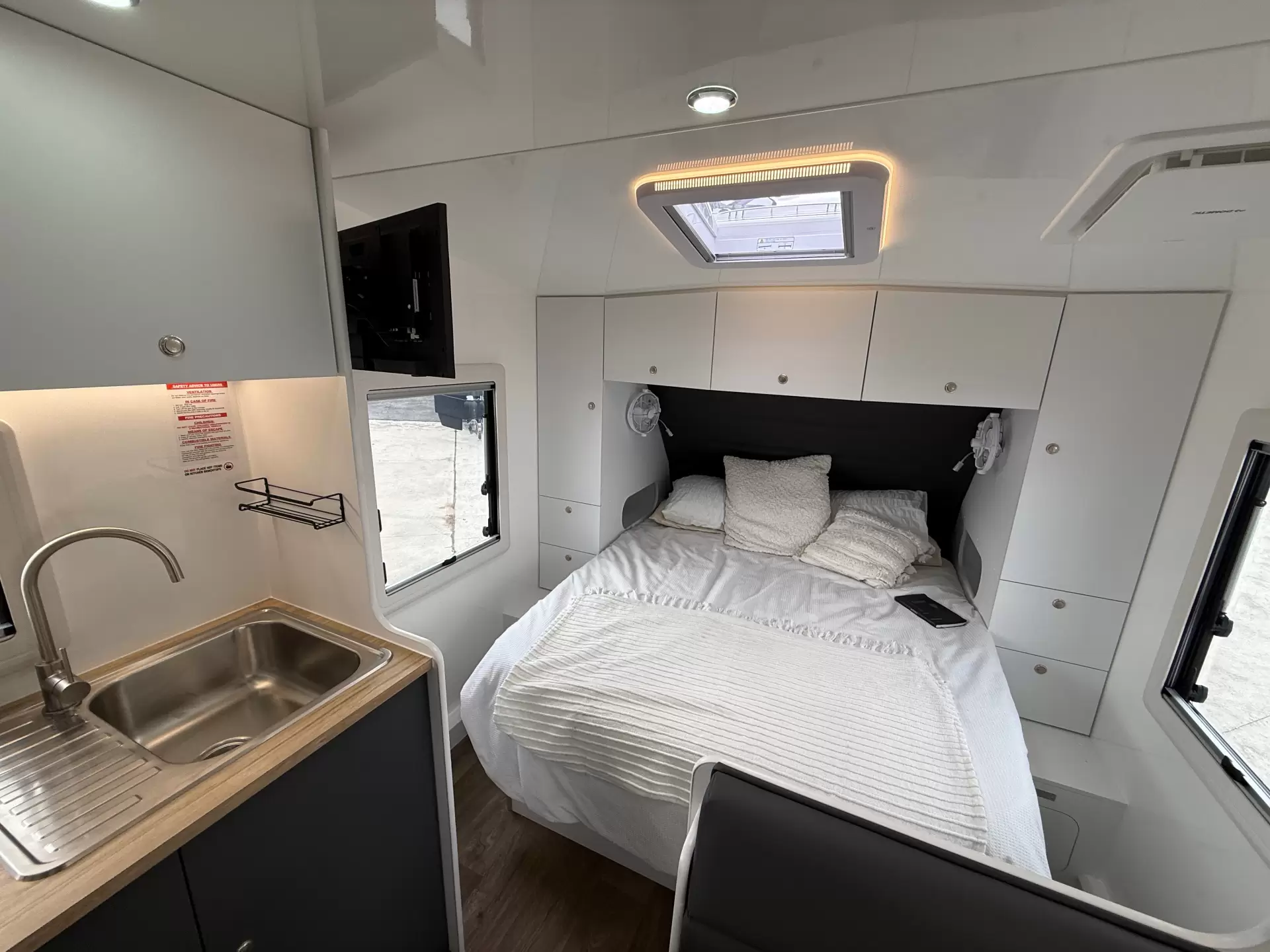 18 Series SuperX Caravan