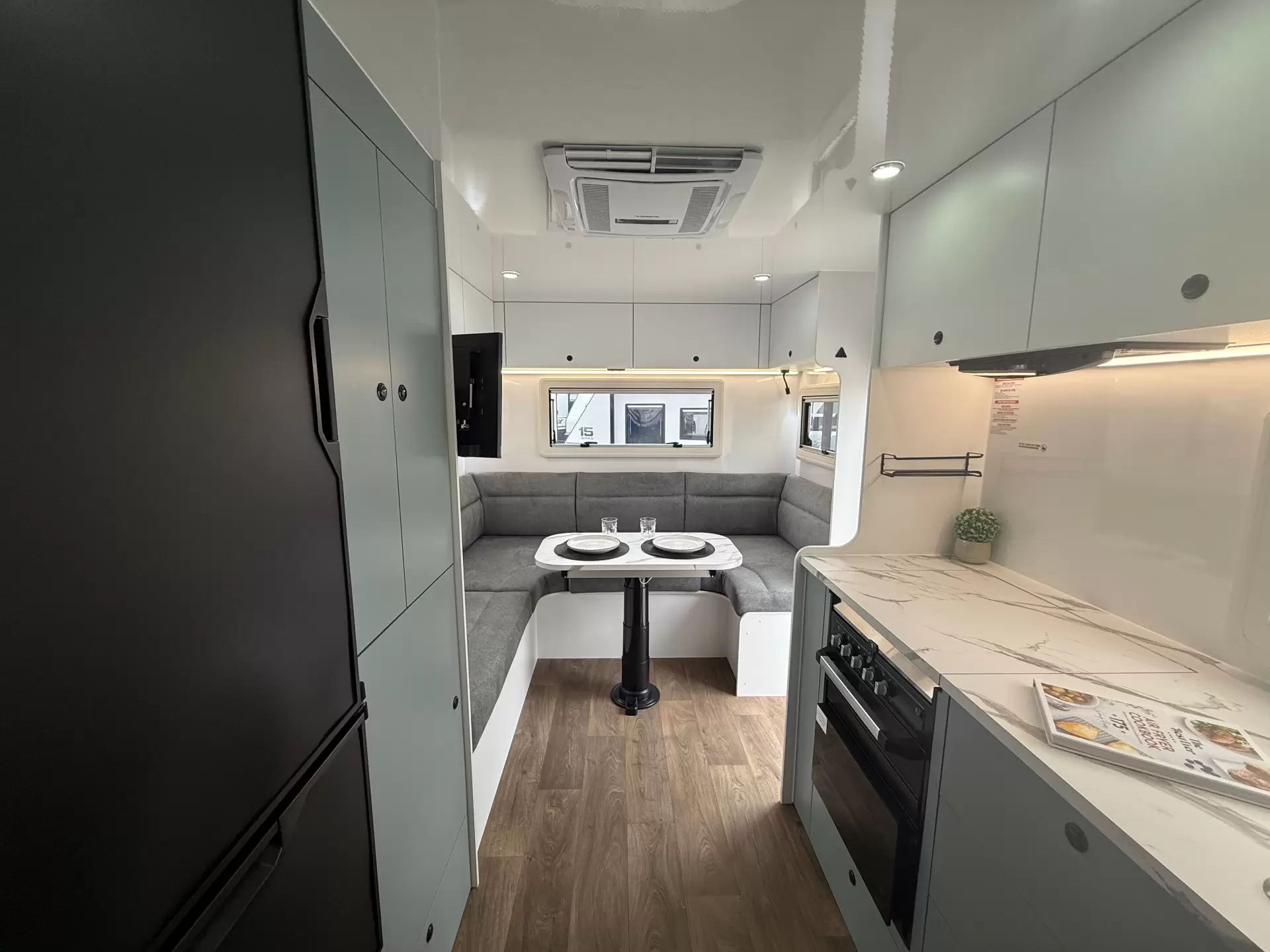 22 Series SuperX Caravan