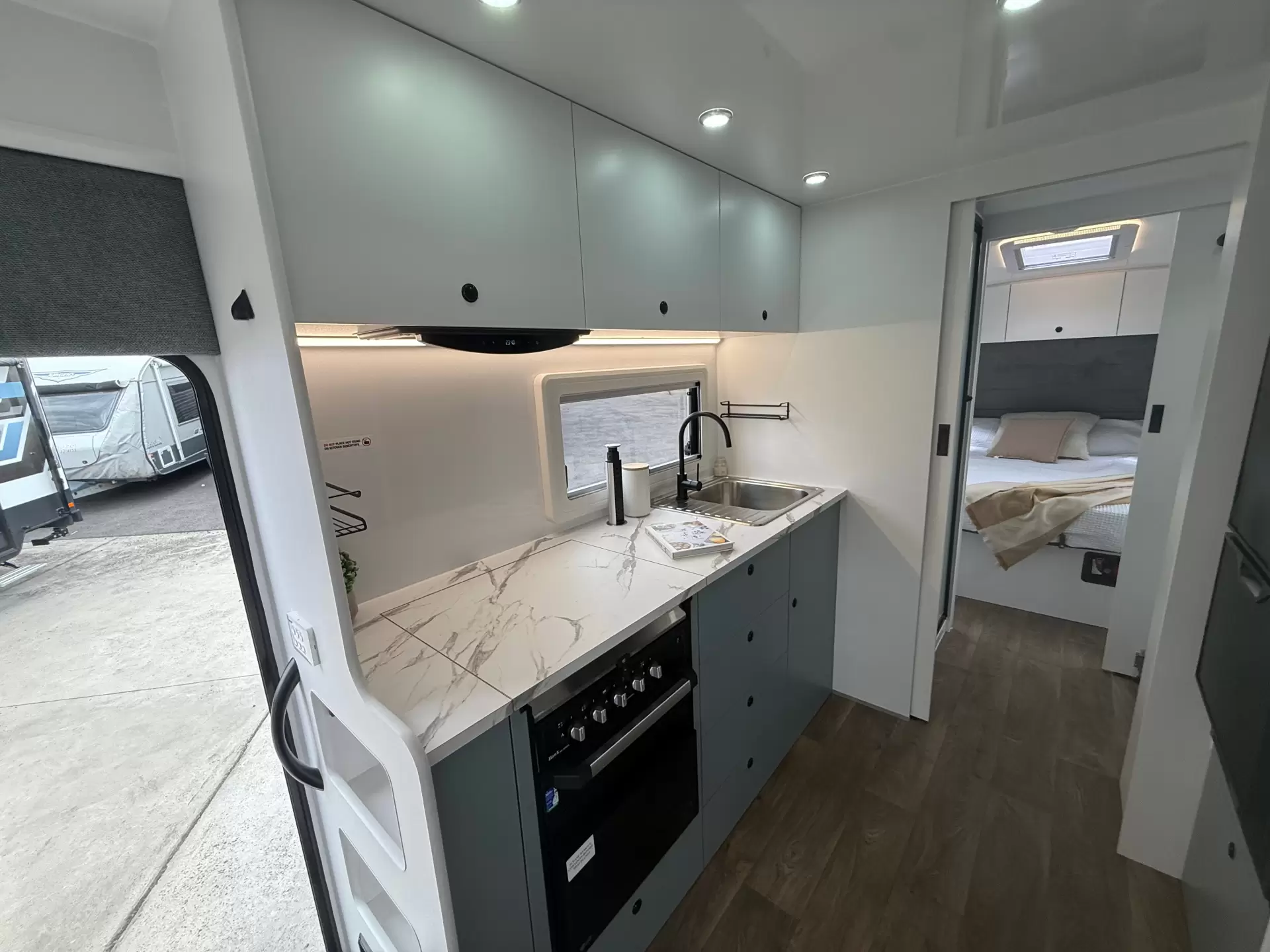 22 Series SuperX Caravan