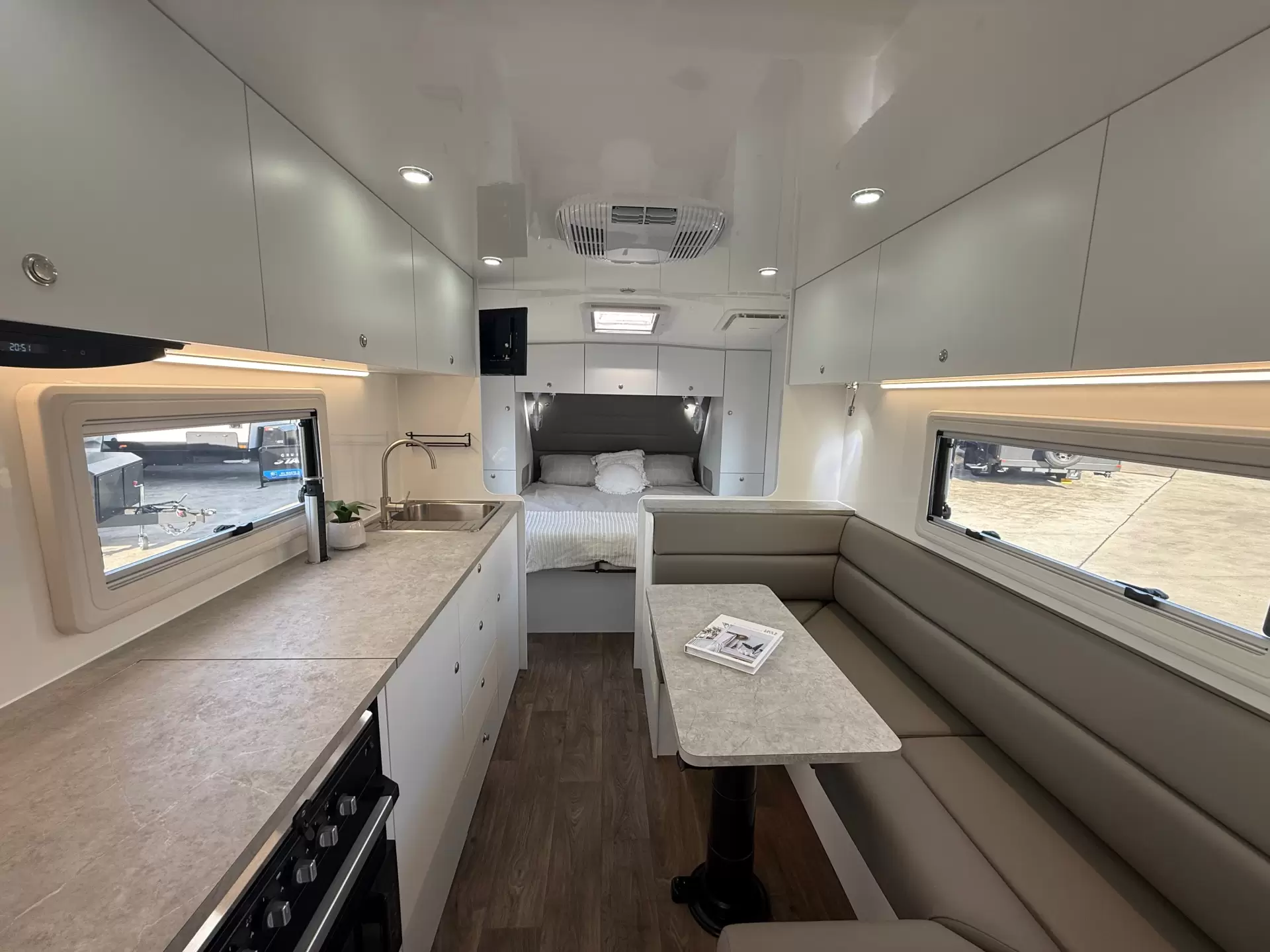 20 Series SuperX Caravan