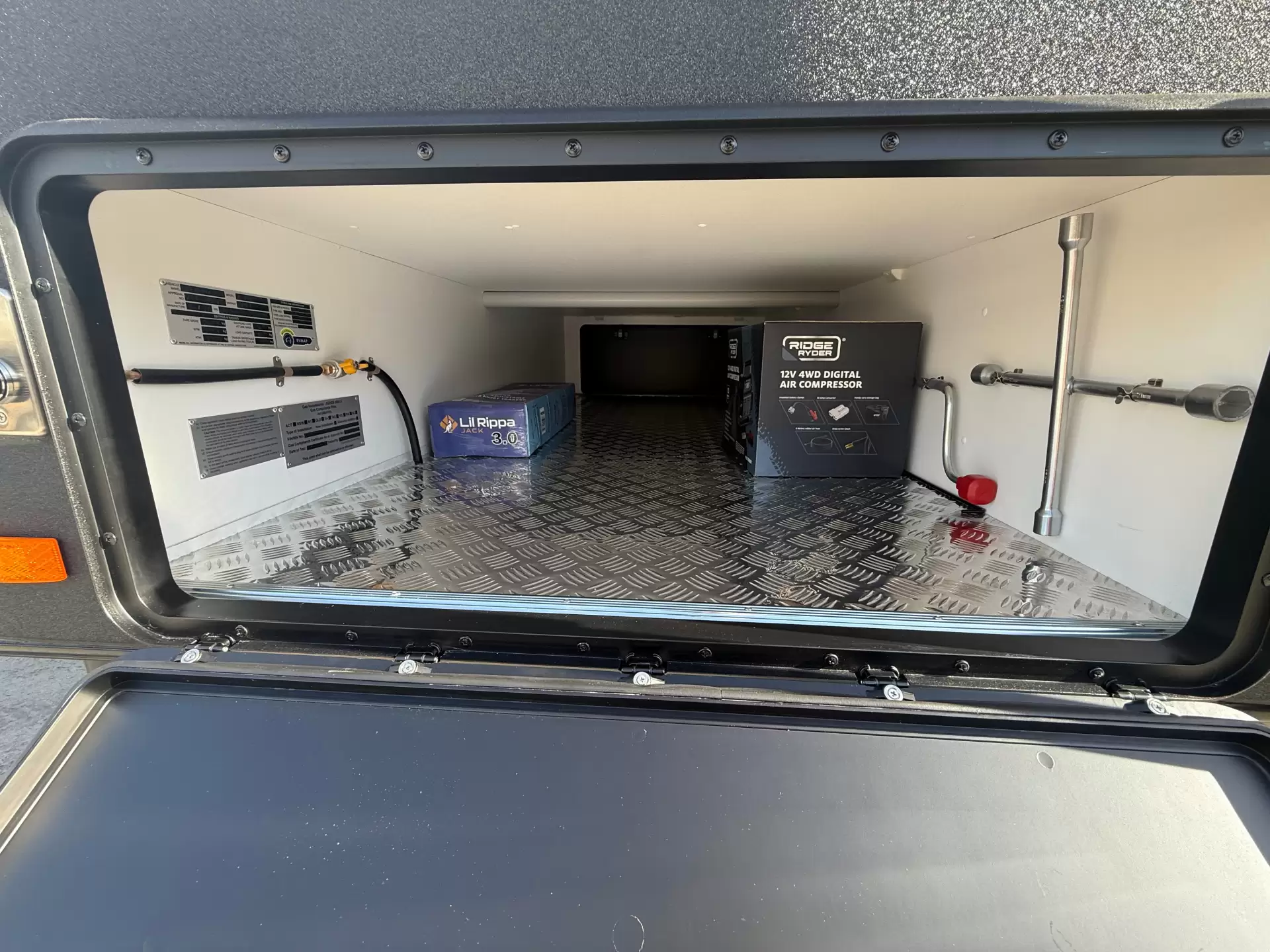 20 Series SuperX Caravan