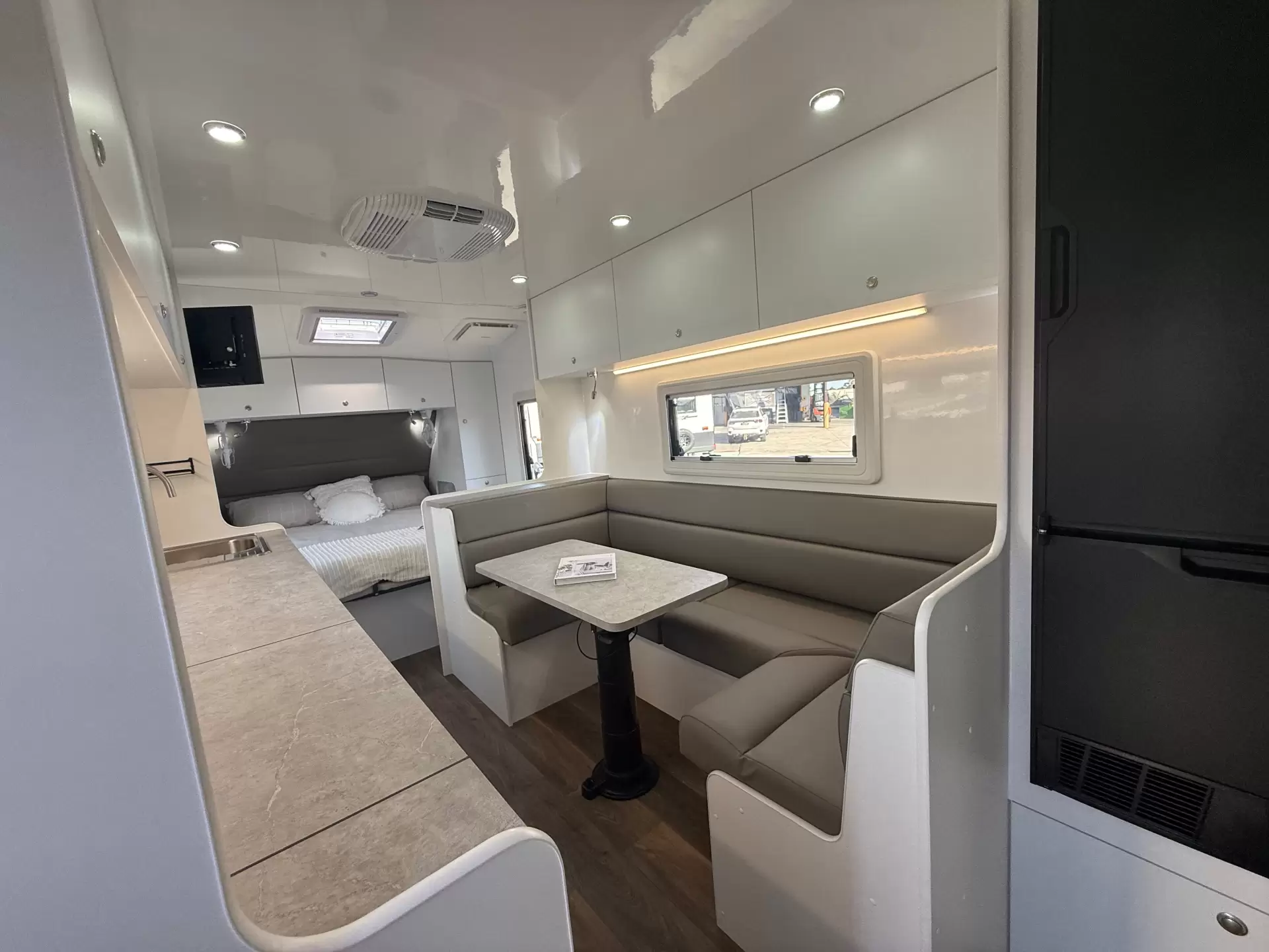 20 Series SuperX Caravan
