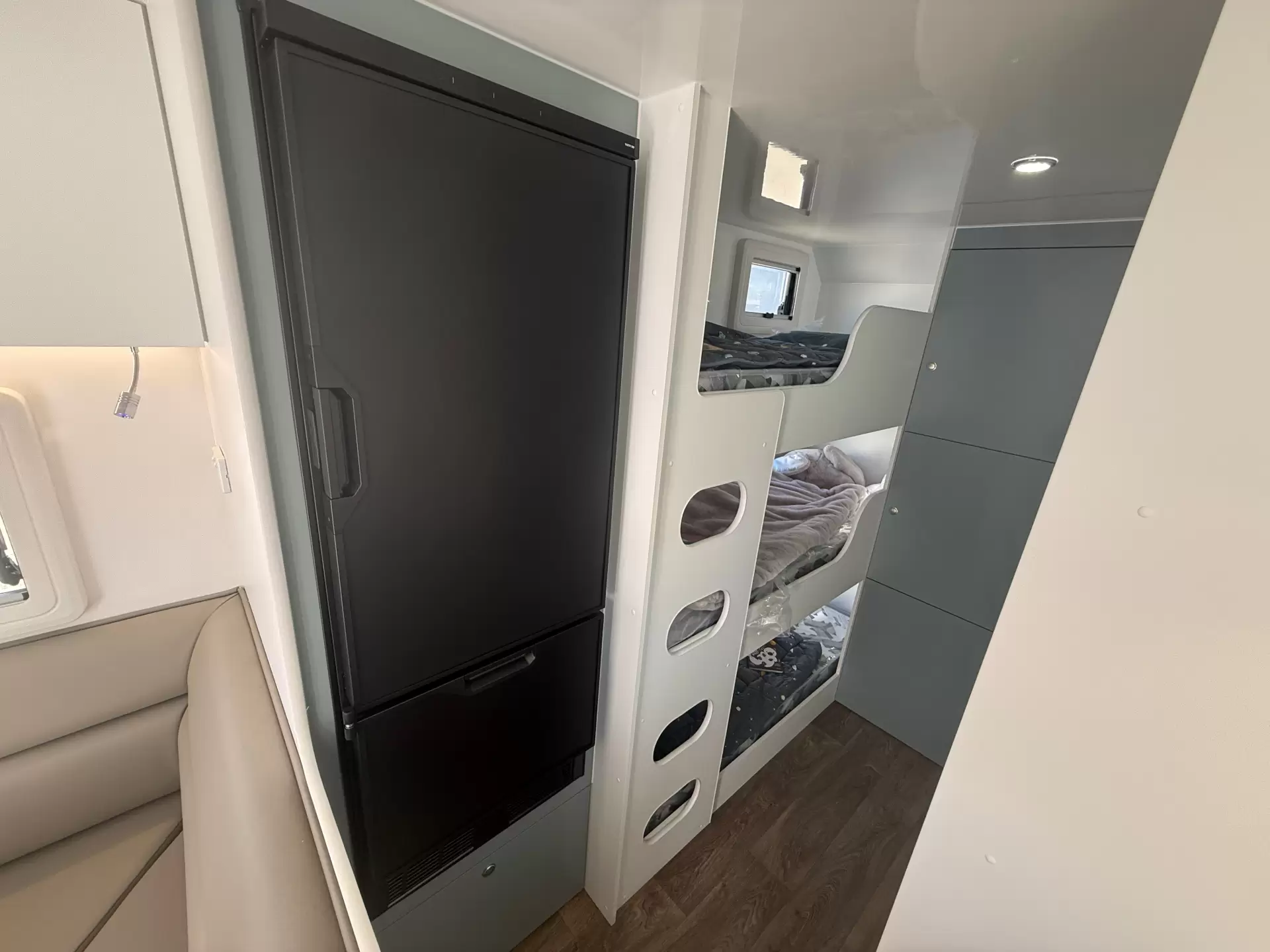 21 Series Family SuperX Caravan