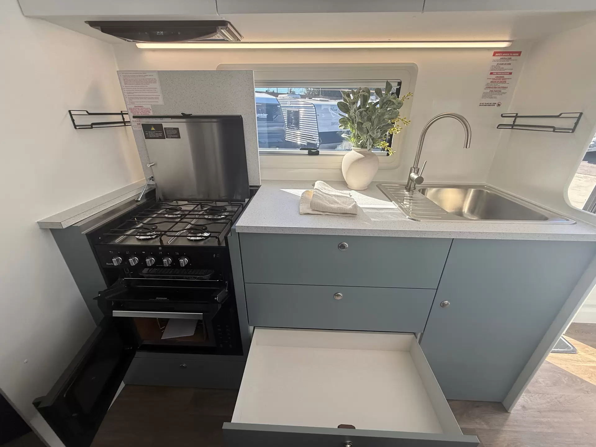 21 Series Family SuperX Caravan