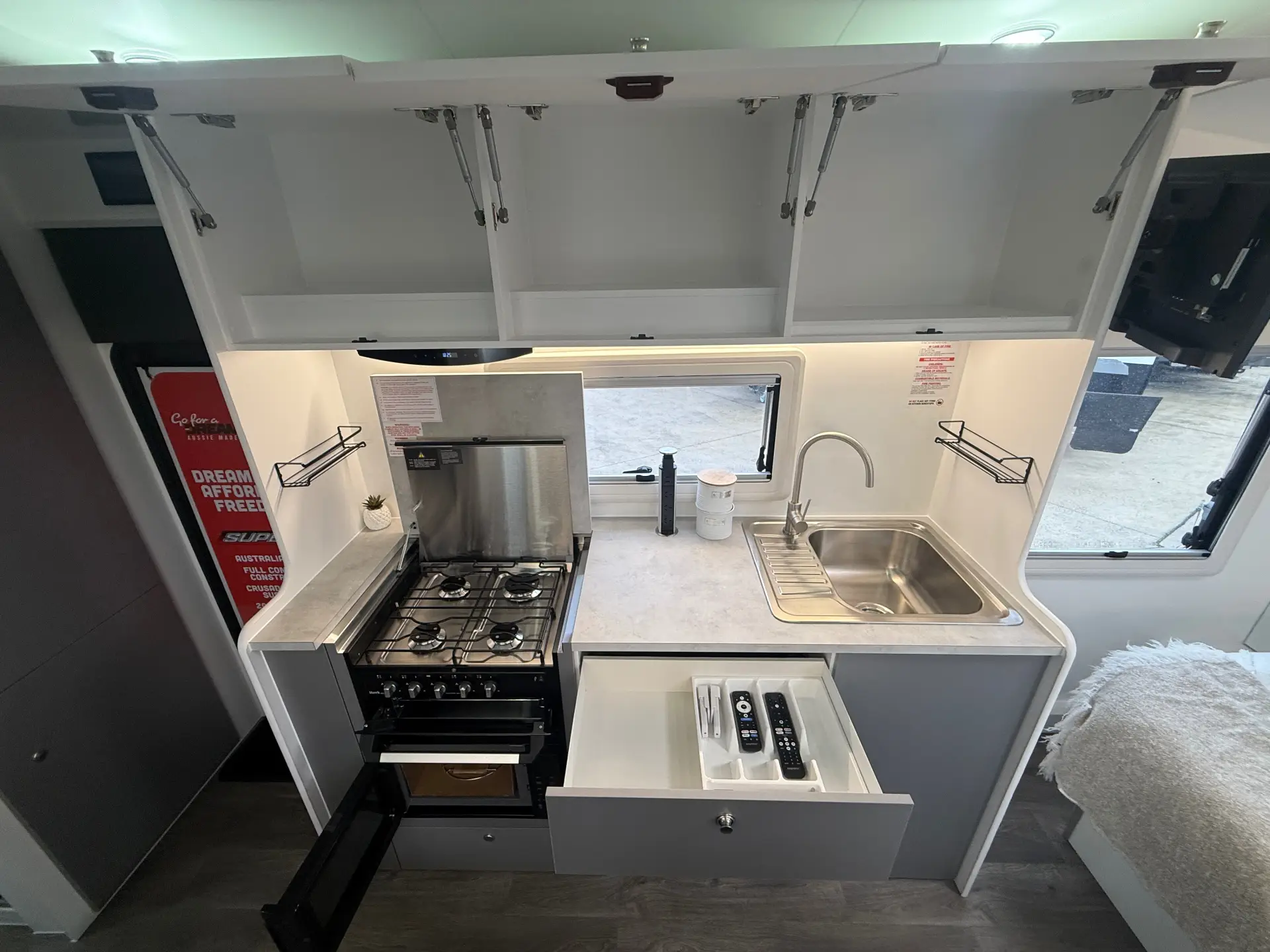 19 Series SuperX Caravan