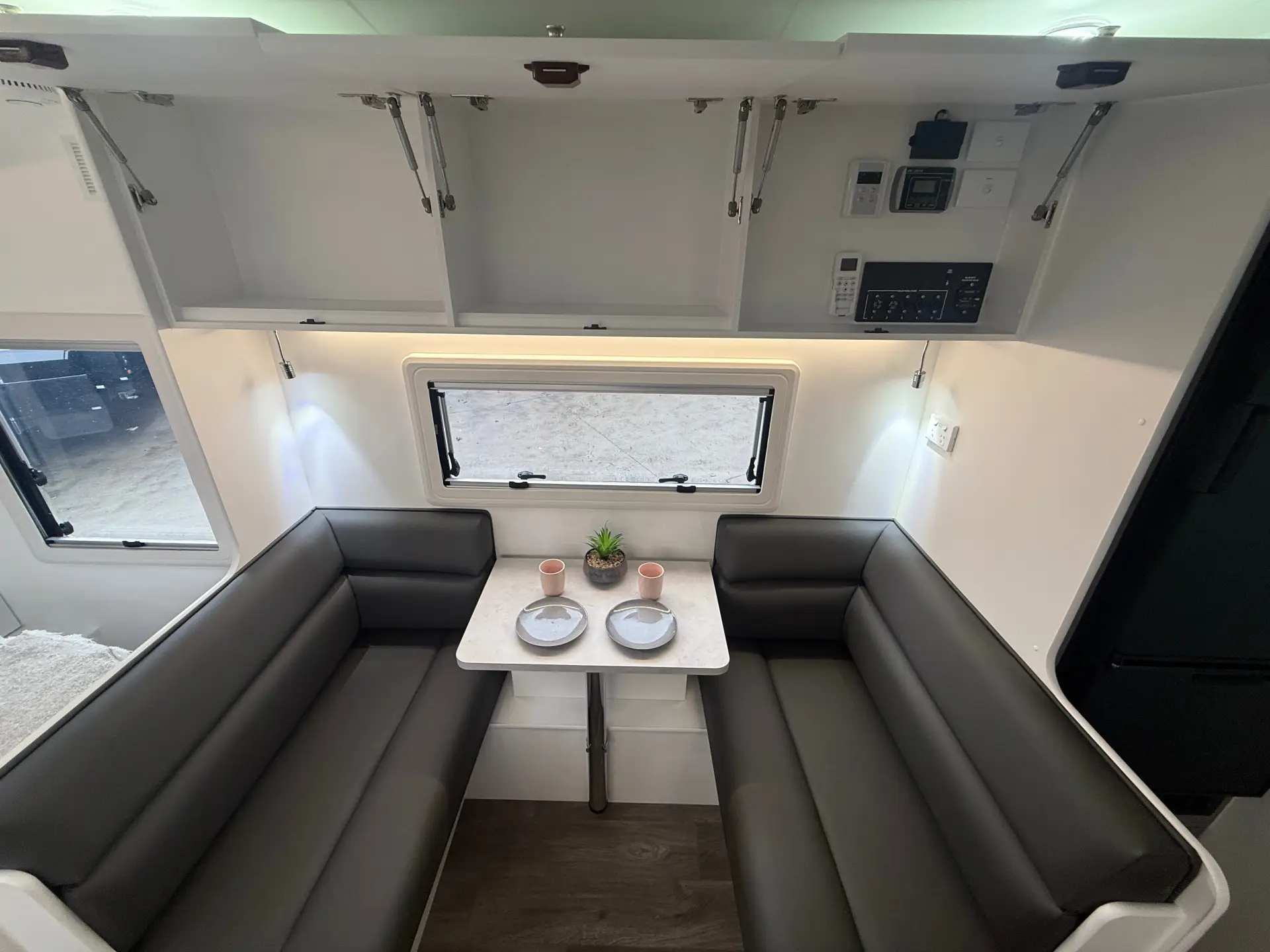 19 Series SuperX Caravan