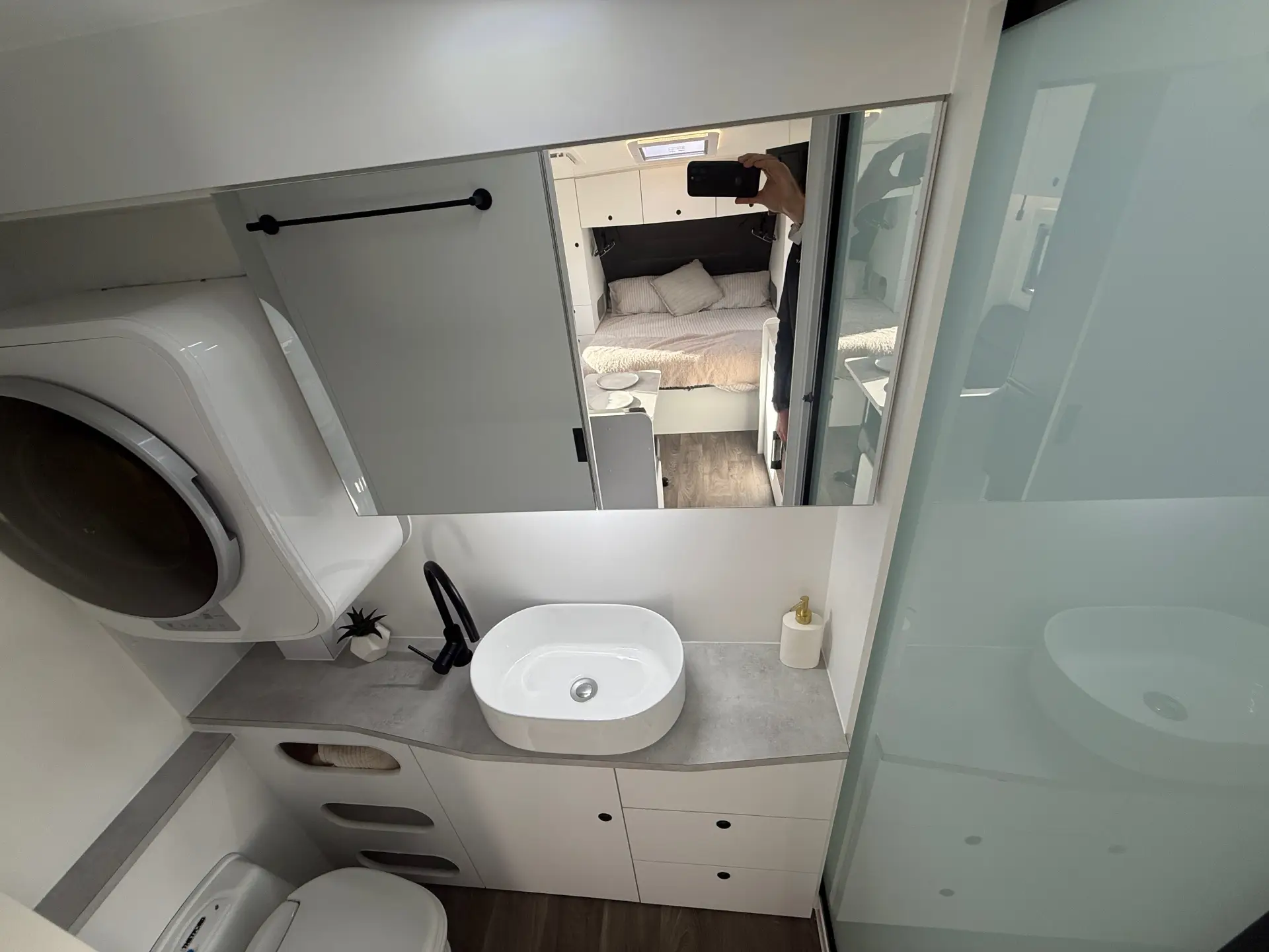 15 Series SuperX Caravan