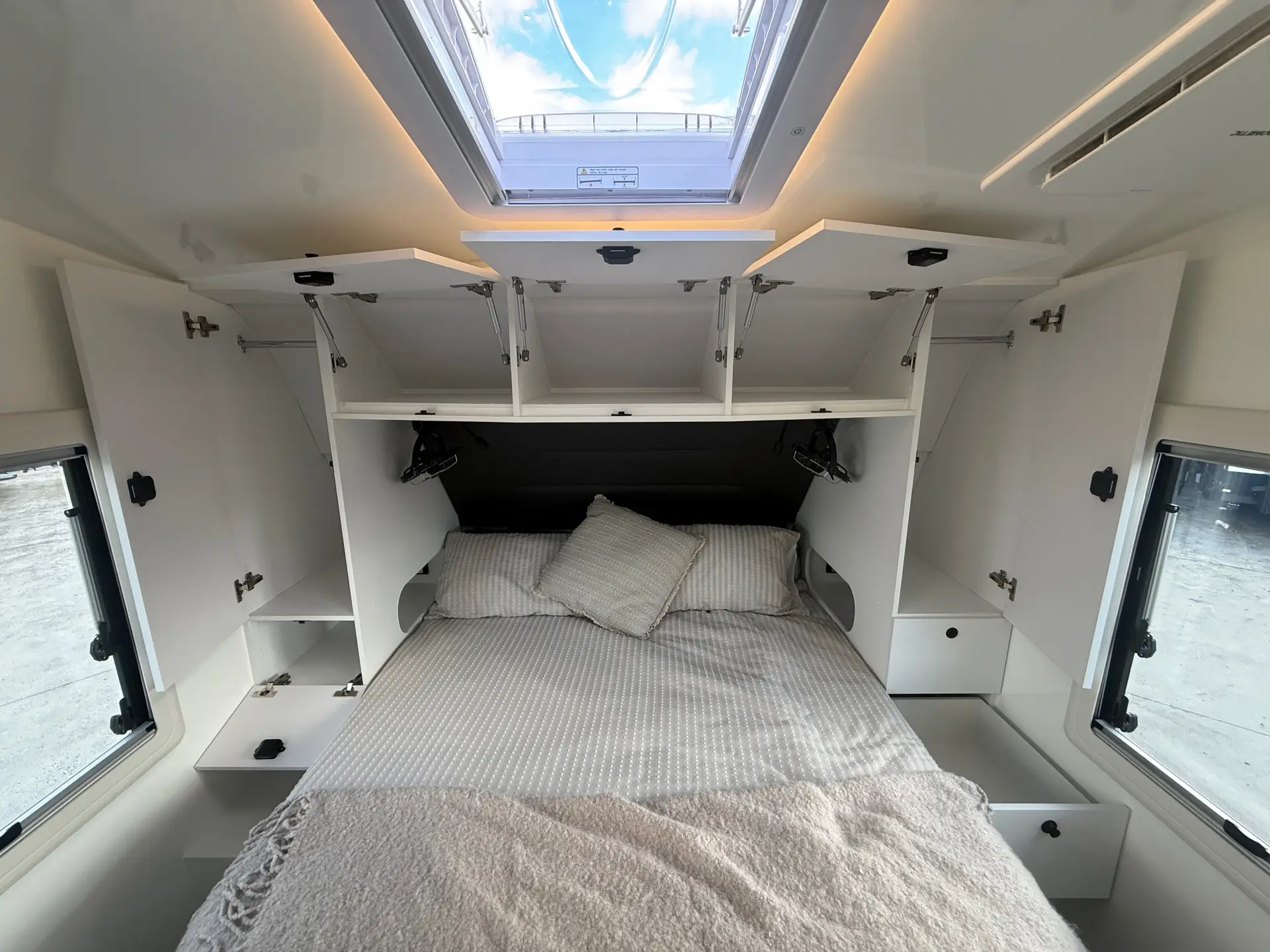 15 Series SuperX Caravan