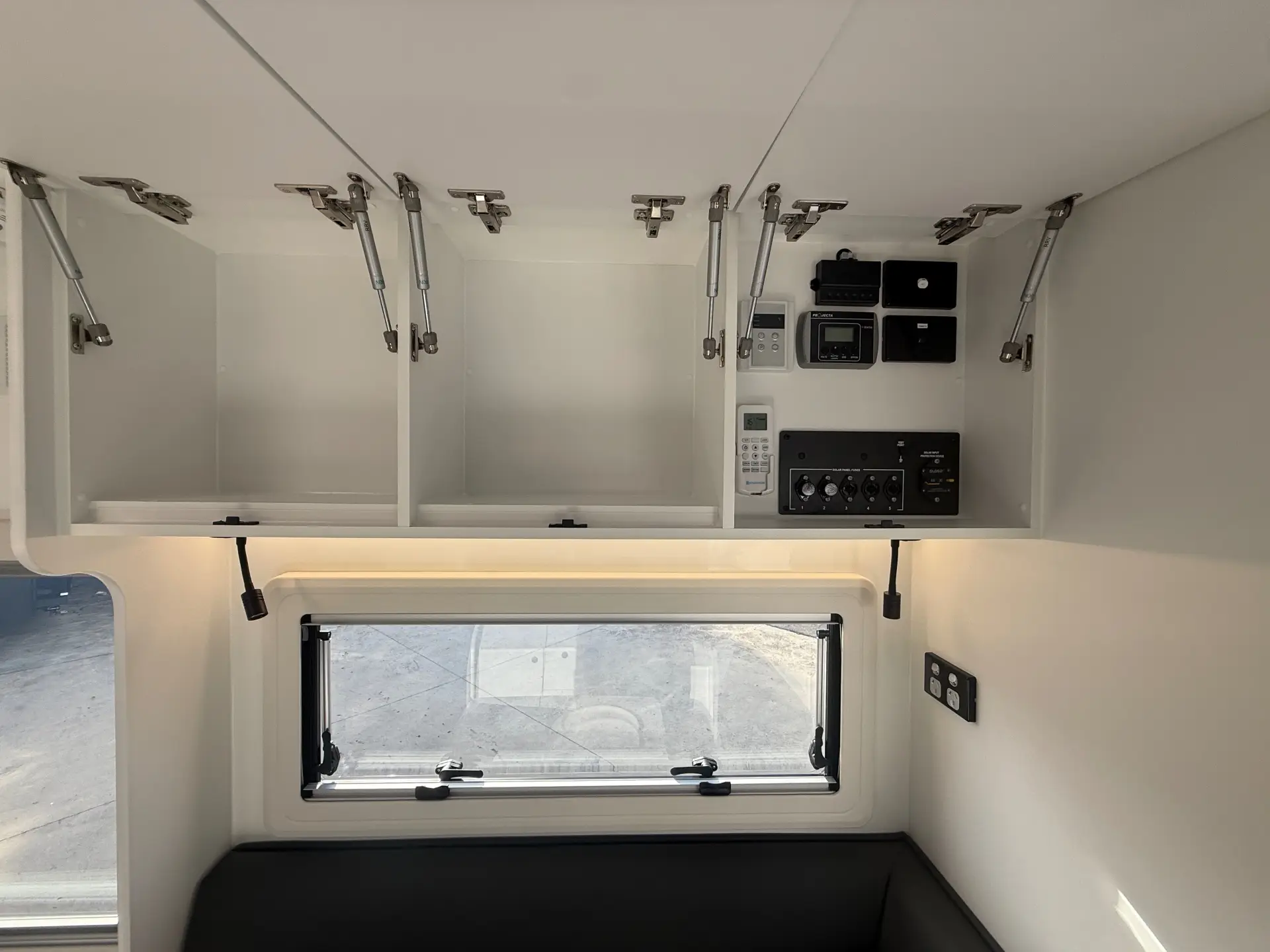 15 Series SuperX Caravan