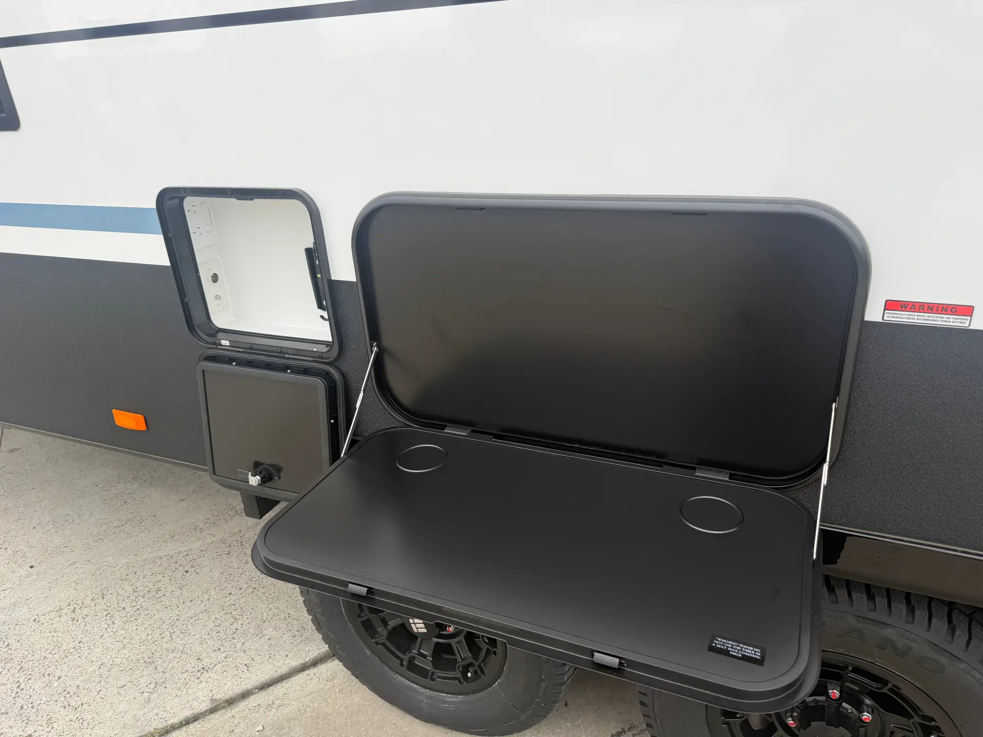 19 Series SuperX Caravan Image