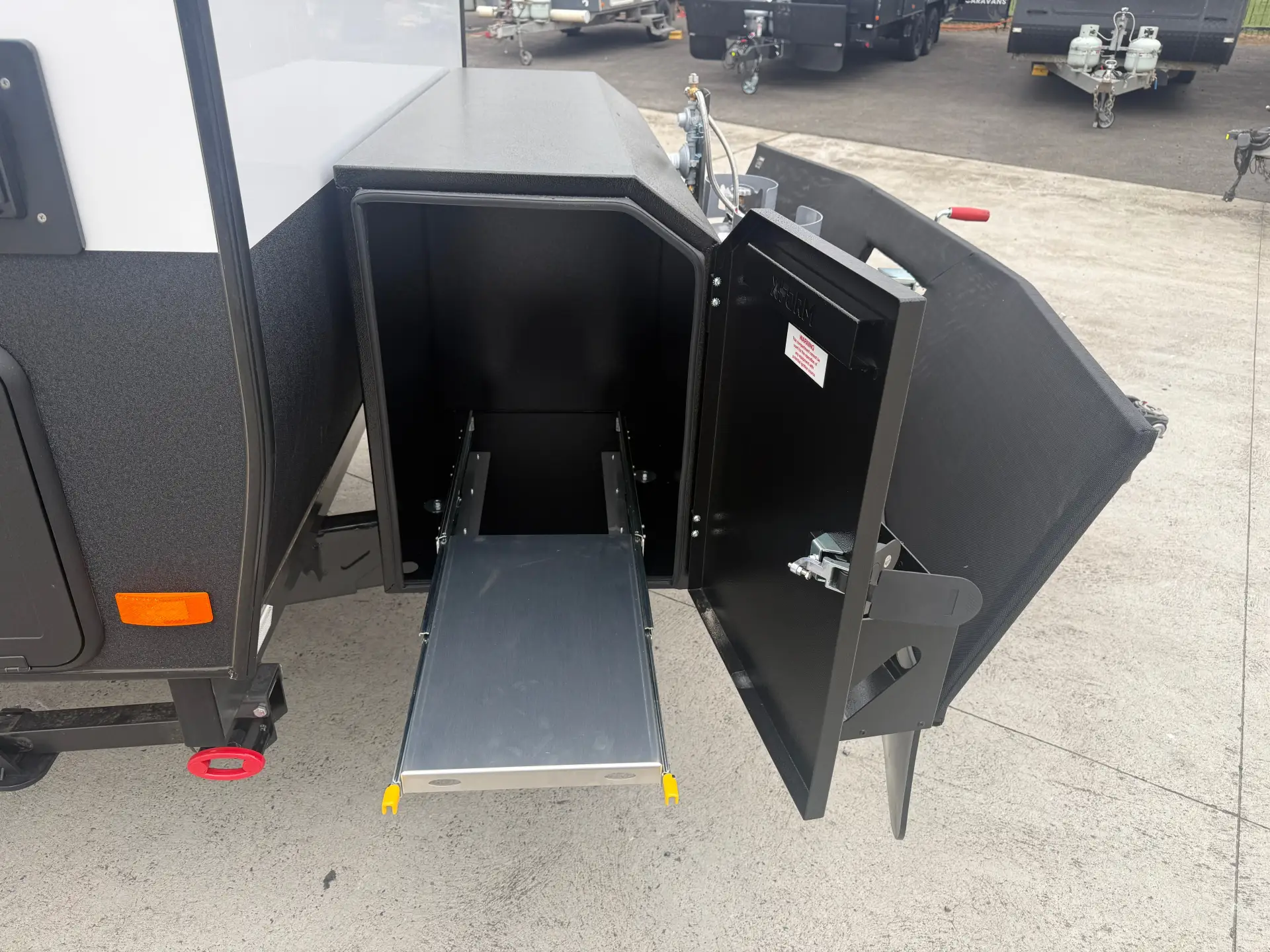 19 Series SuperX Caravan Image