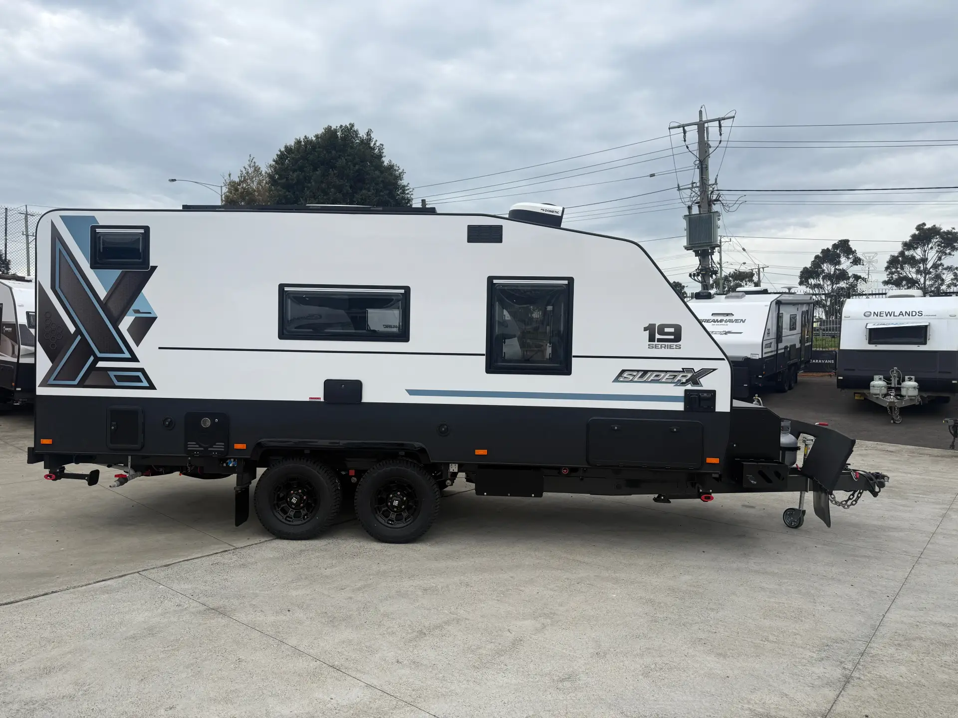 19 Series SuperX Caravan Image