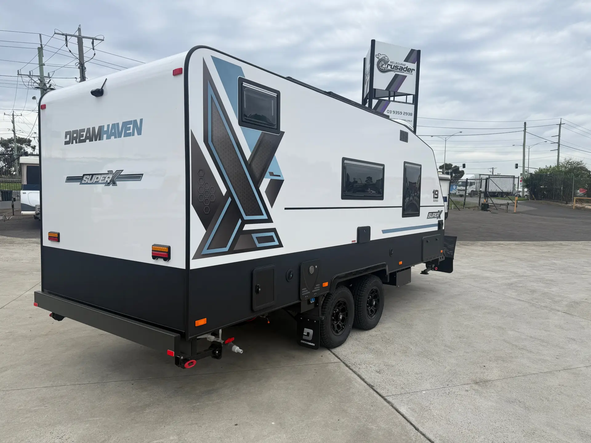 19 Series SuperX Caravan Image