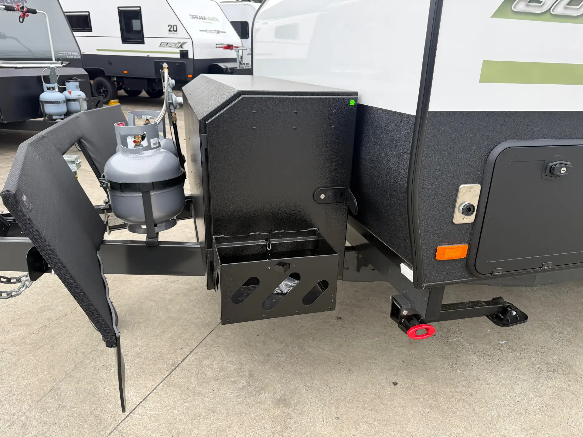 18 Series SuperX Caravan Image