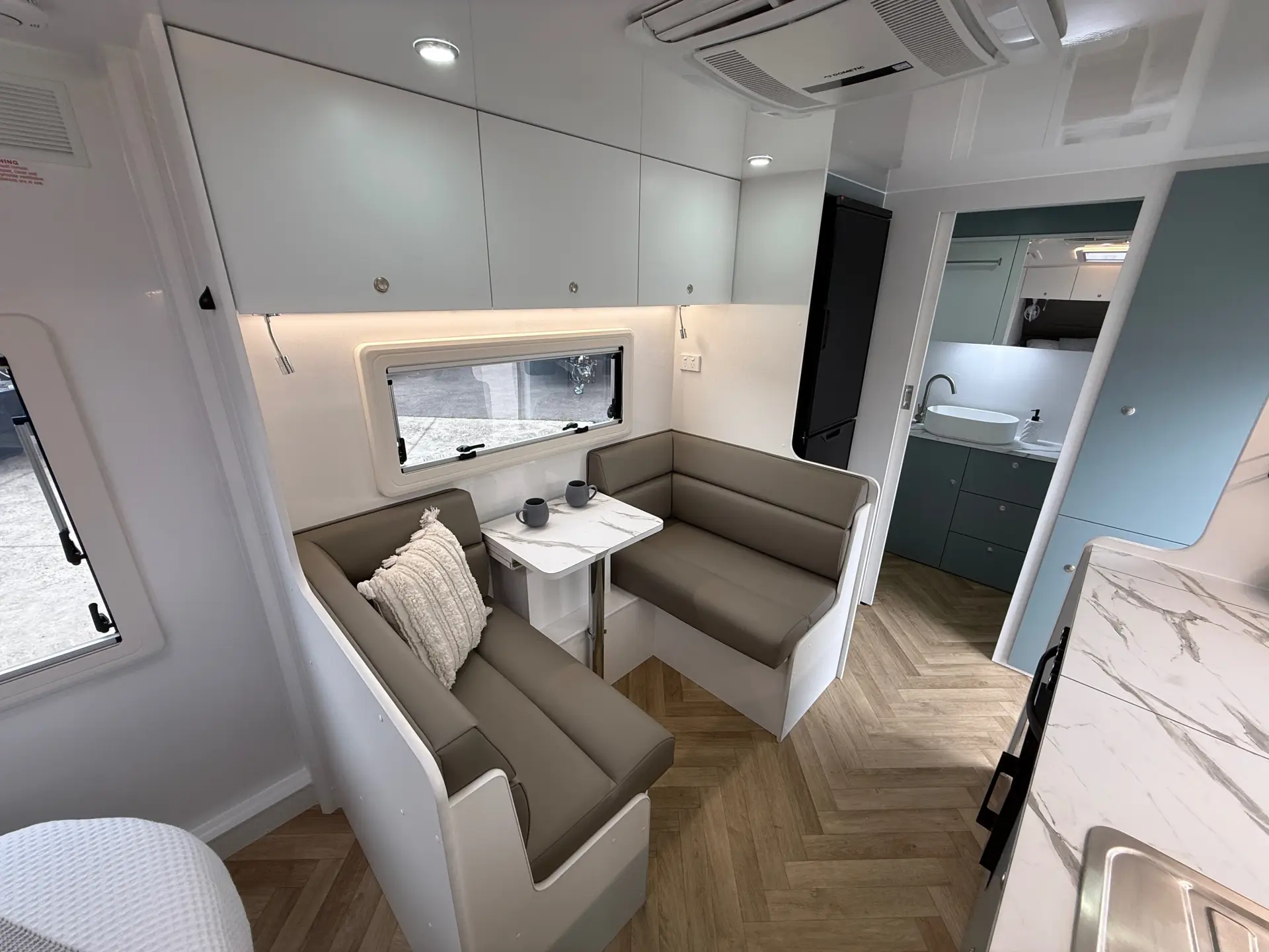 18 Series SuperX Caravan Image