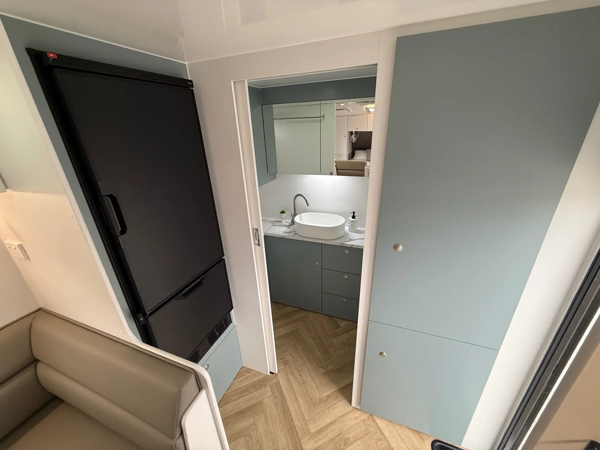 18 Series SuperX Caravan Image
